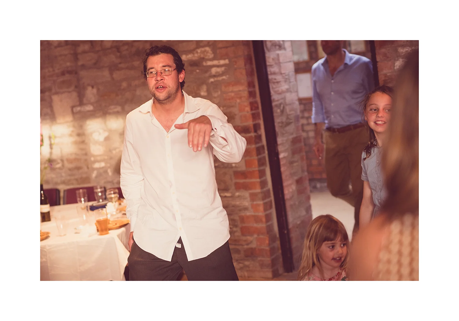 3_0015_dance.jpg