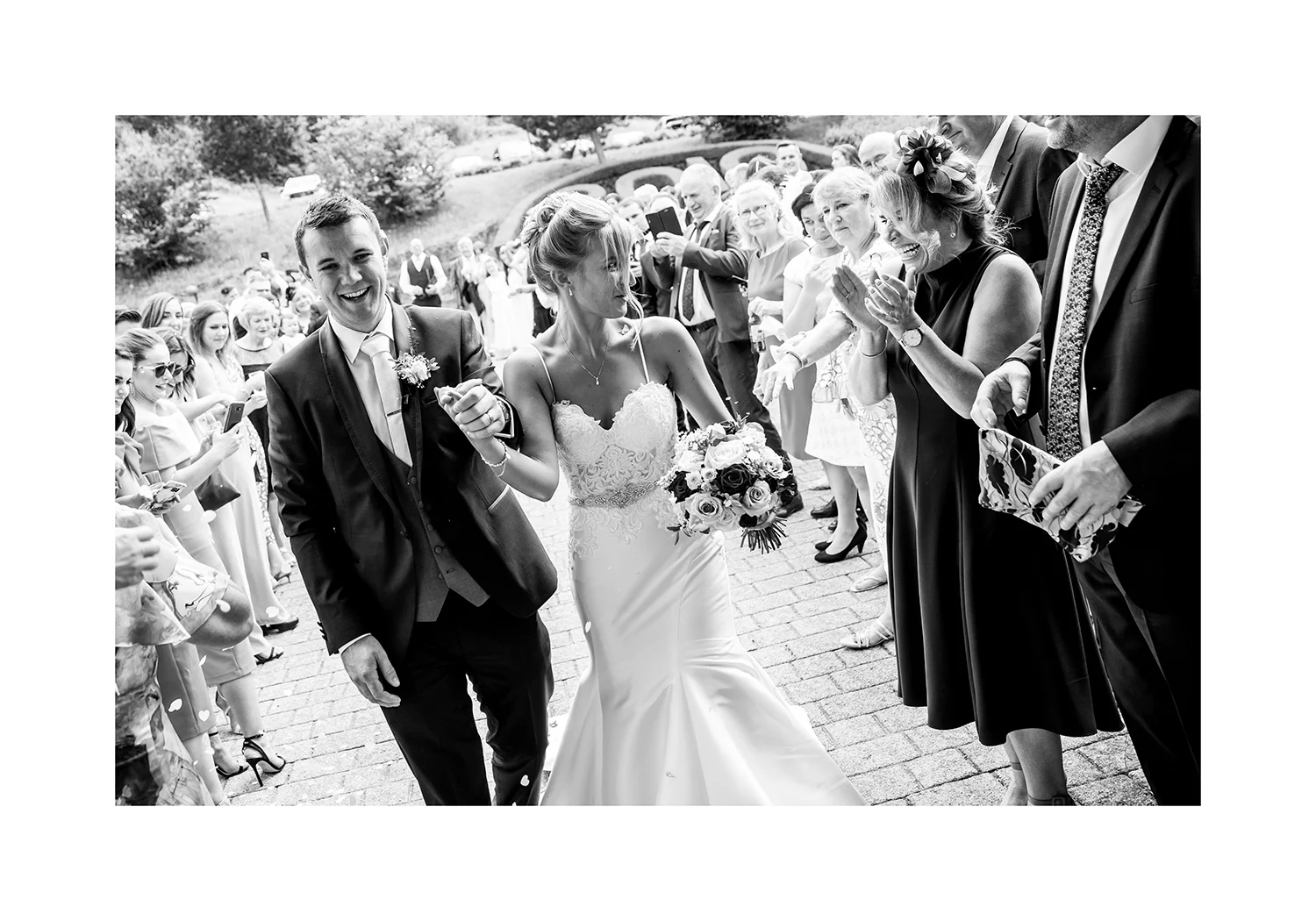 2_0002_confetti.jpg