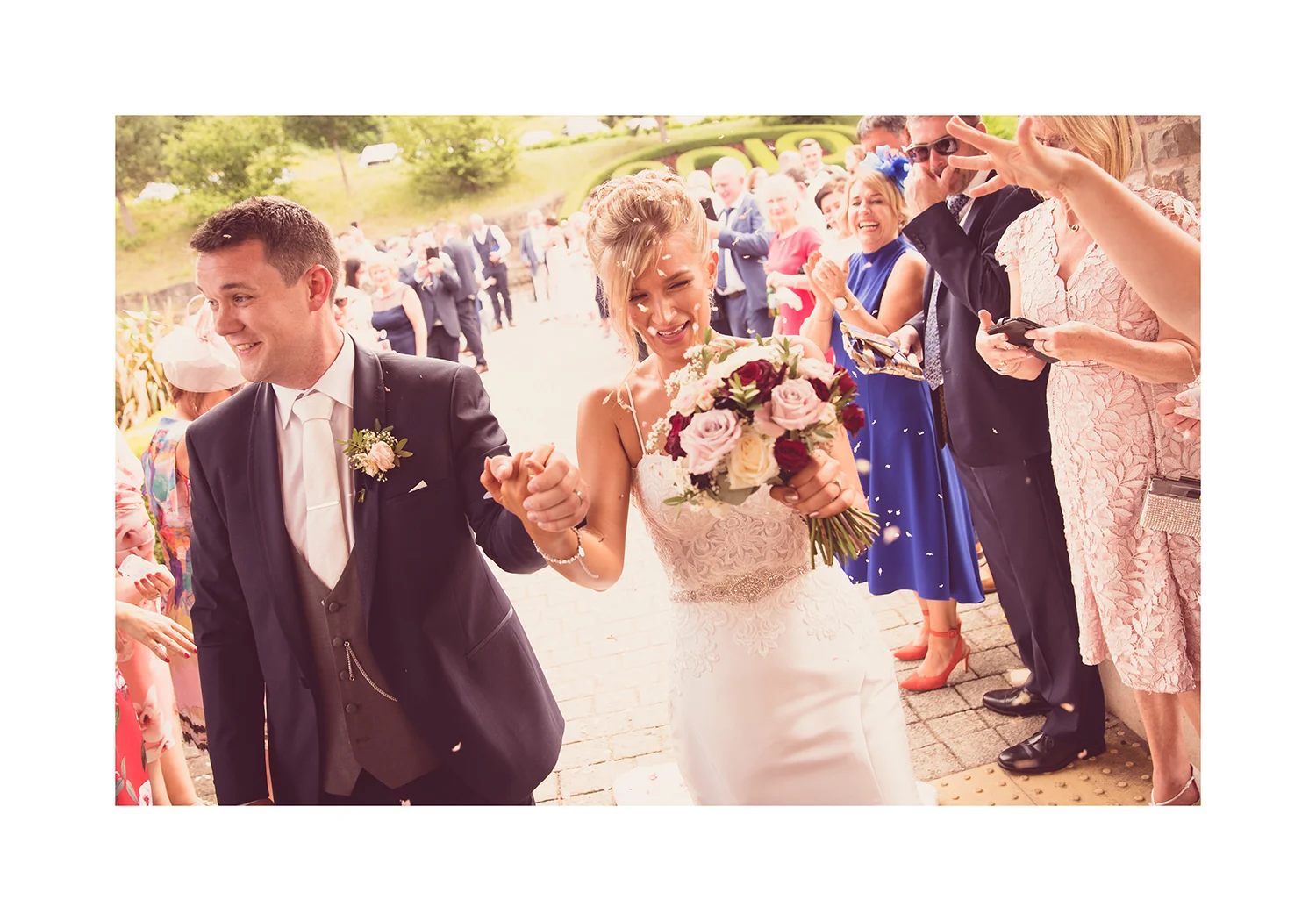 2_0004_confetti.jpg