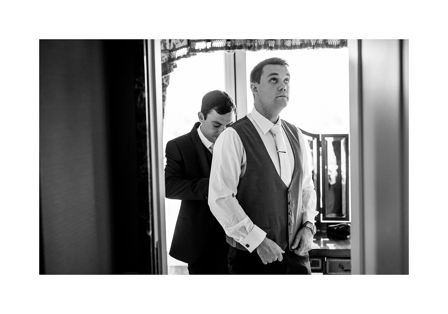 1_0010_theMen.jpg