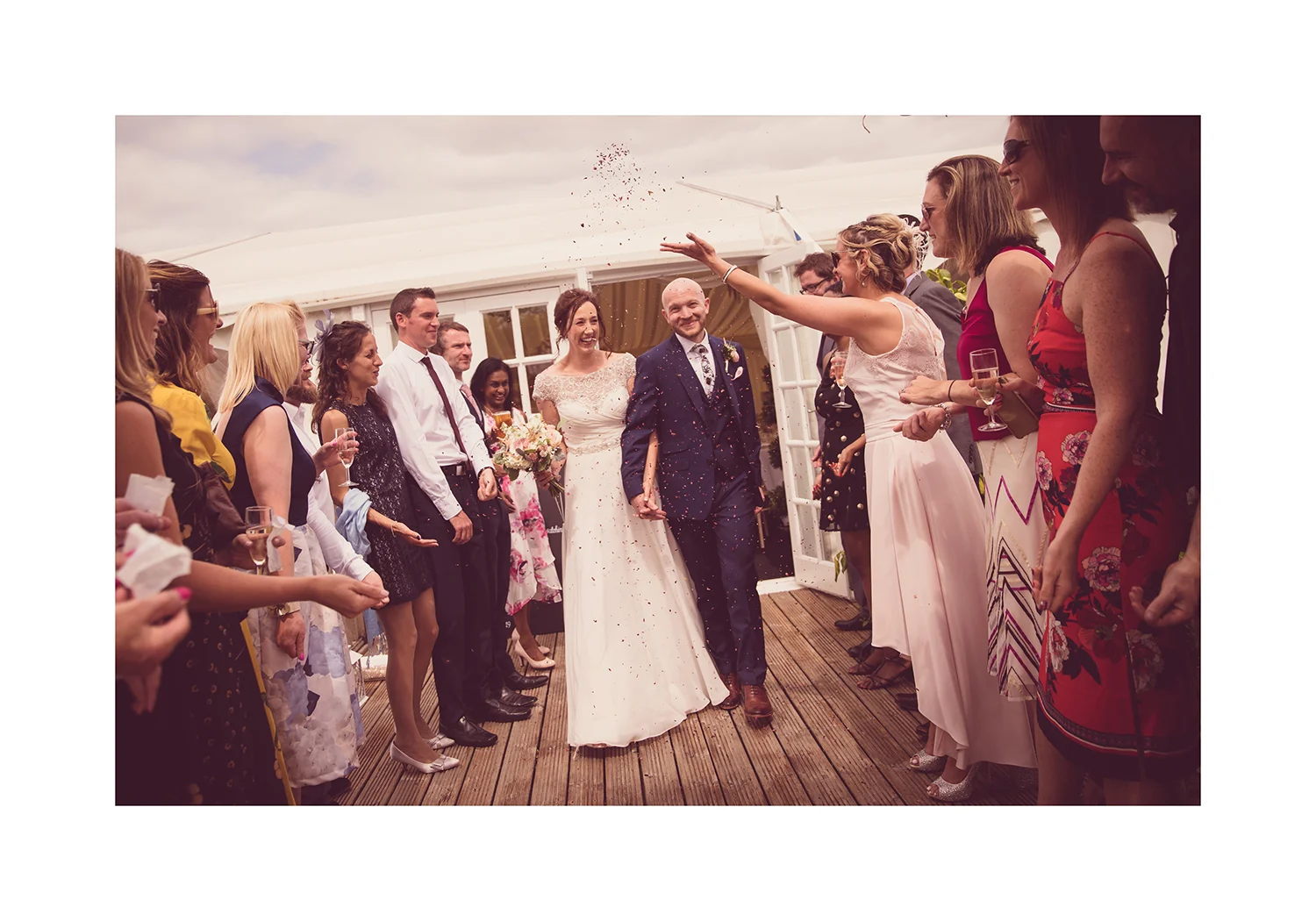 1_0001_confetti.jpg