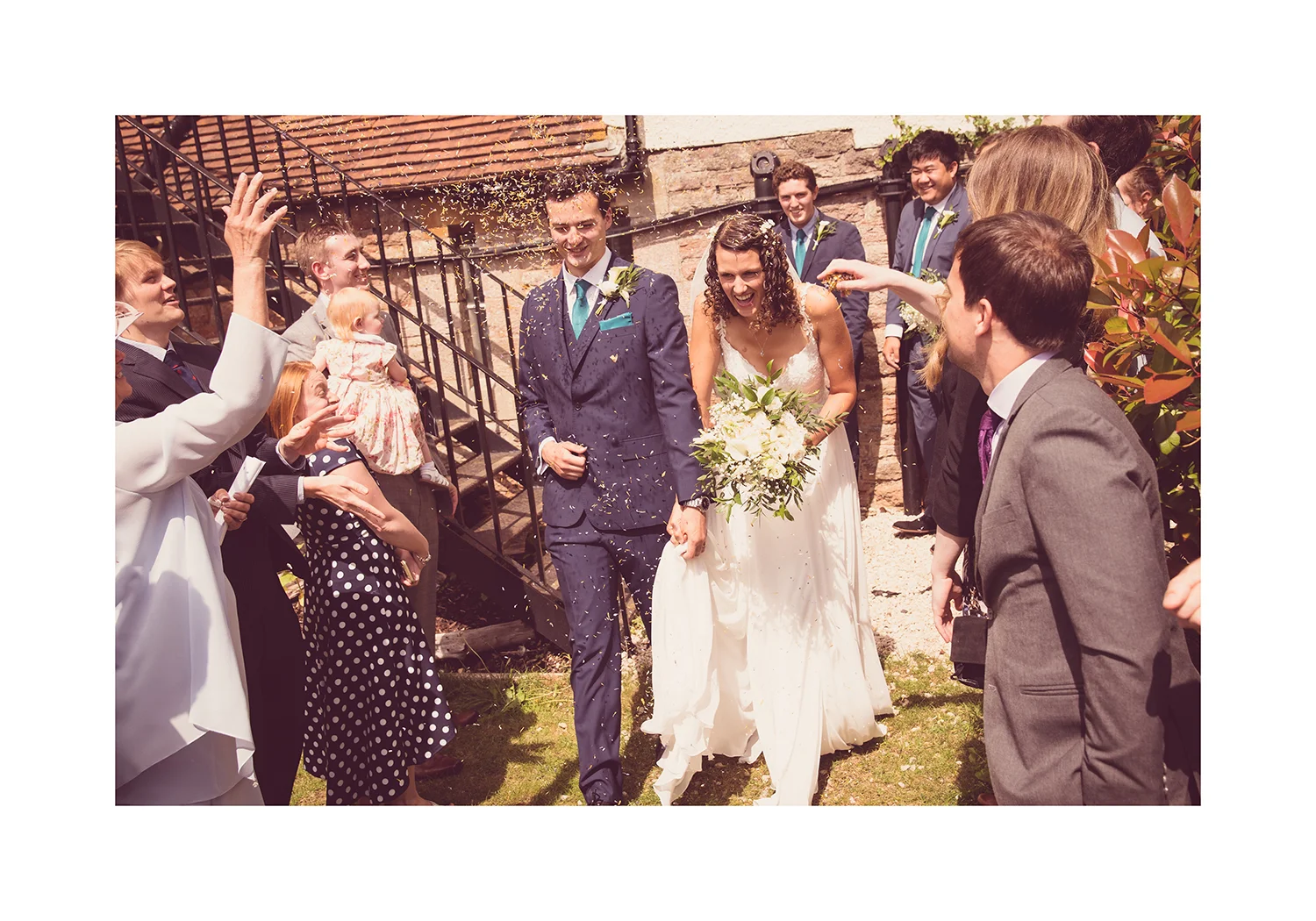 1_0004_confetti.jpg