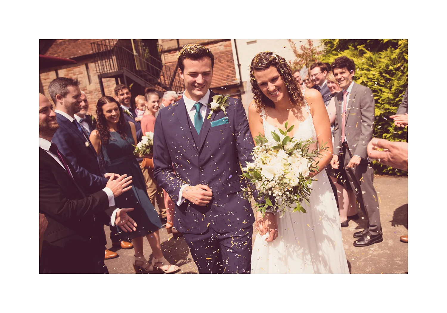 2_0001_confetti.jpg