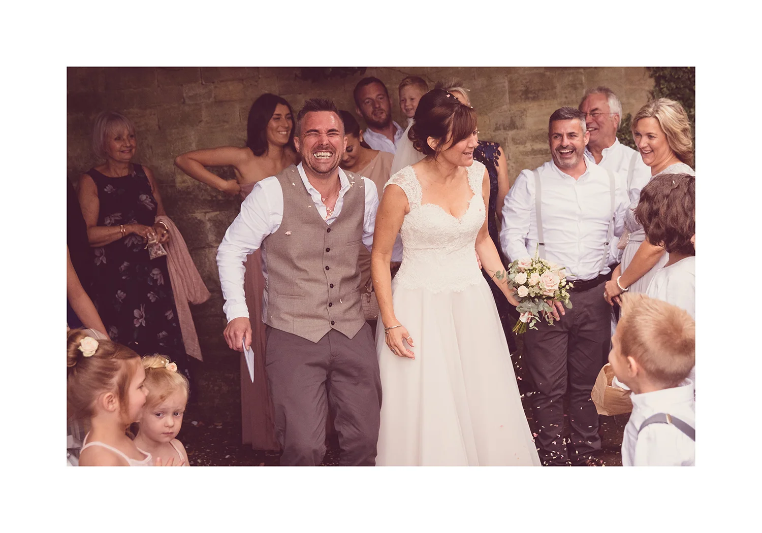 1_0008_confetti.jpg