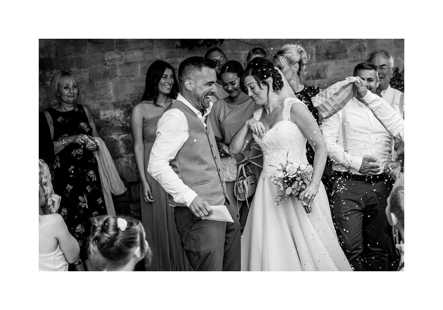 1_0010_confetti.jpg