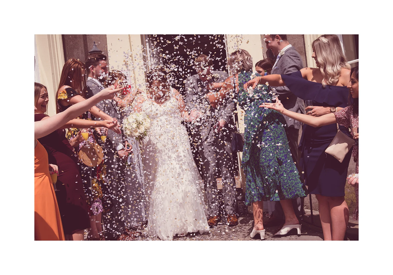 1_0001_confetti.jpg