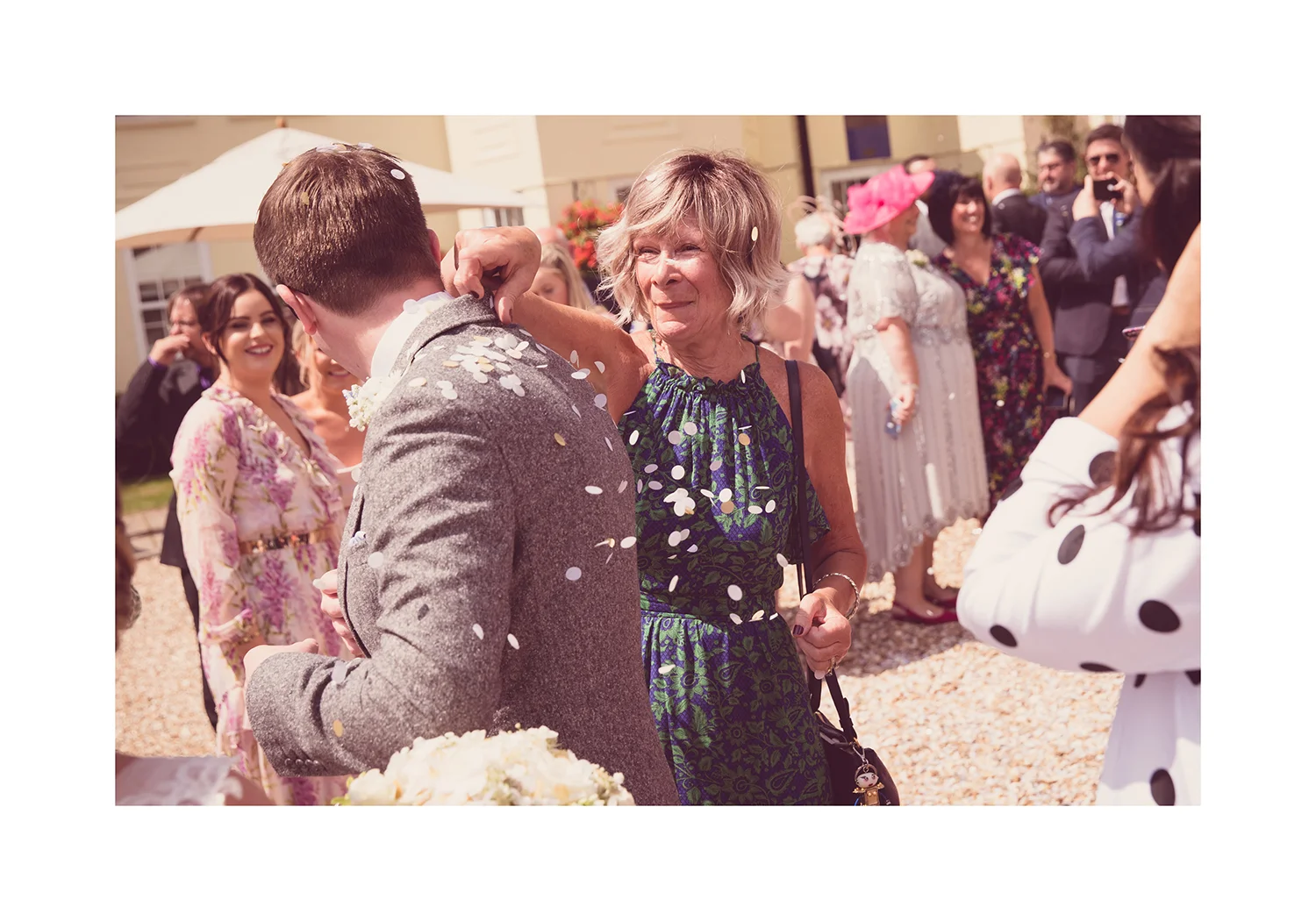 2_0005_confetti.jpg