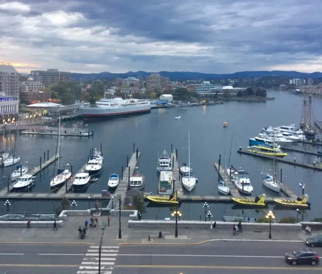 victoria.jpg