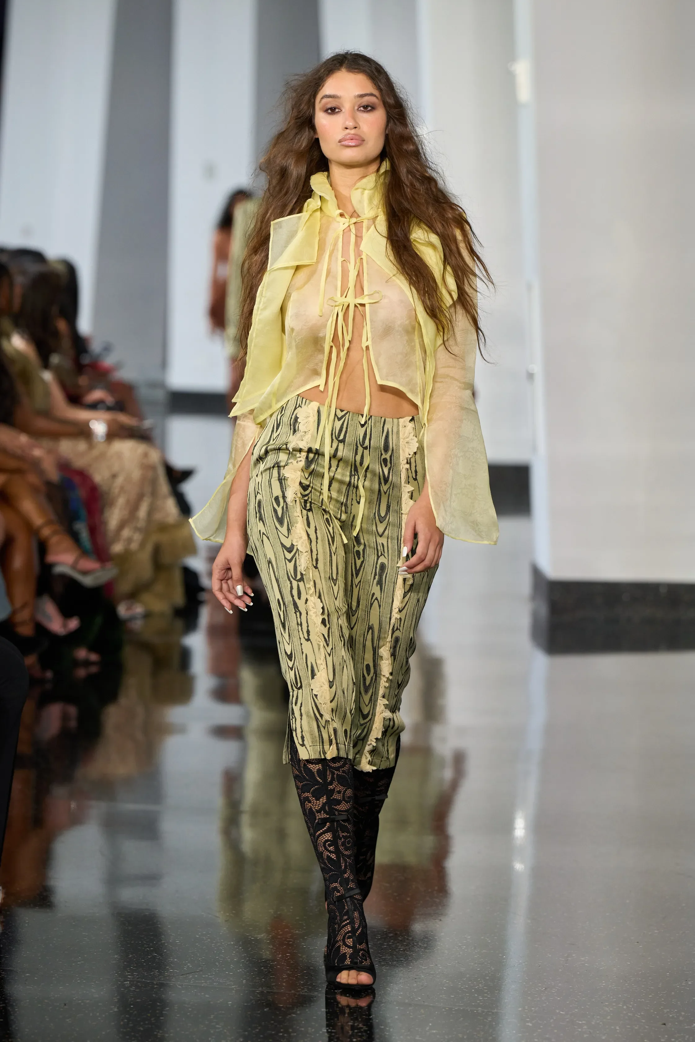00025-kim-shui-spring-2026-ready-to-wear-credit-gorunway.webp