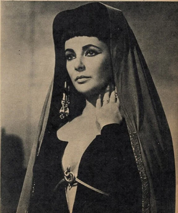 Cleopatra 04b-min.jpg