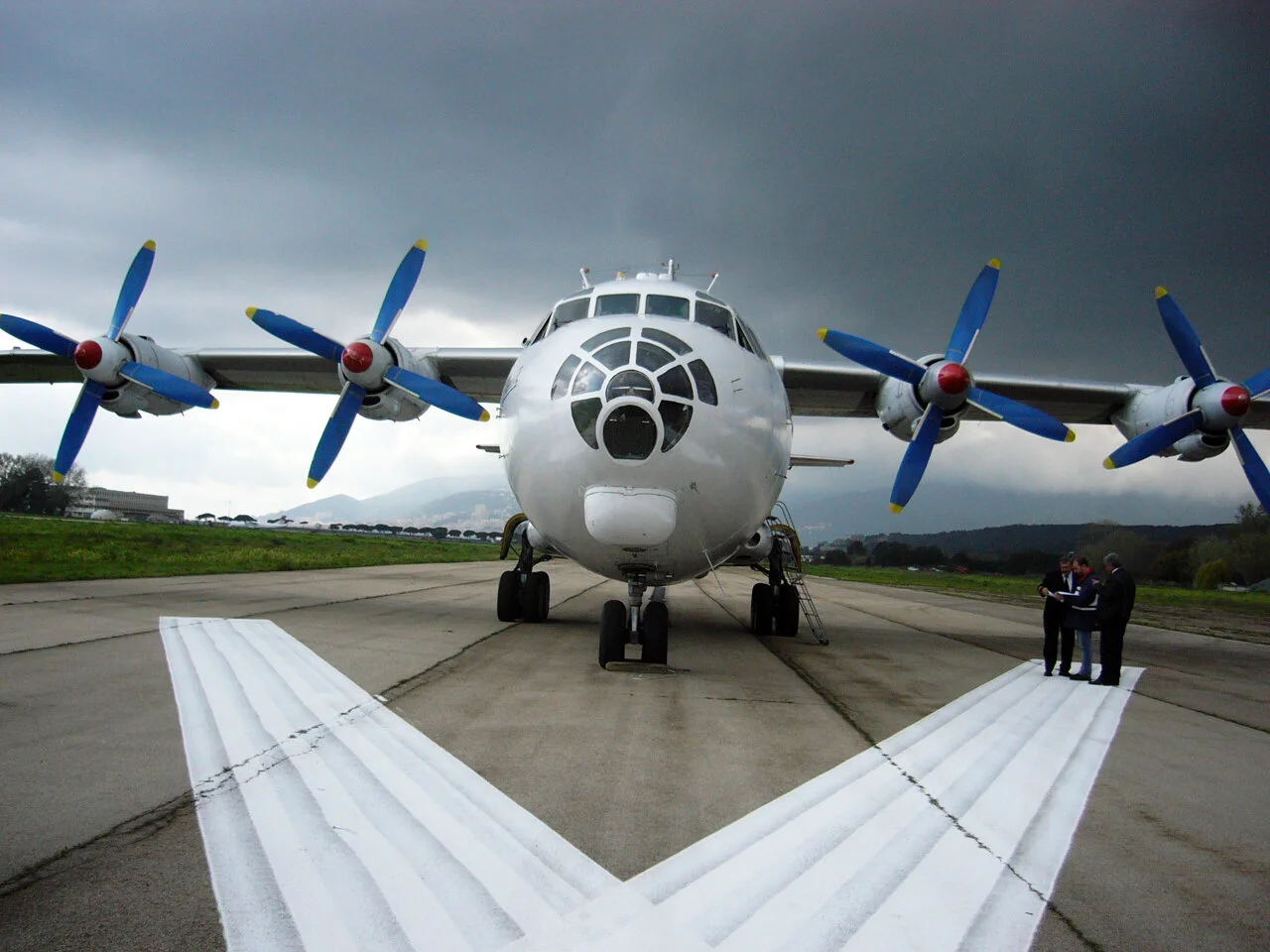 LR3 Header Photo copy.jpg