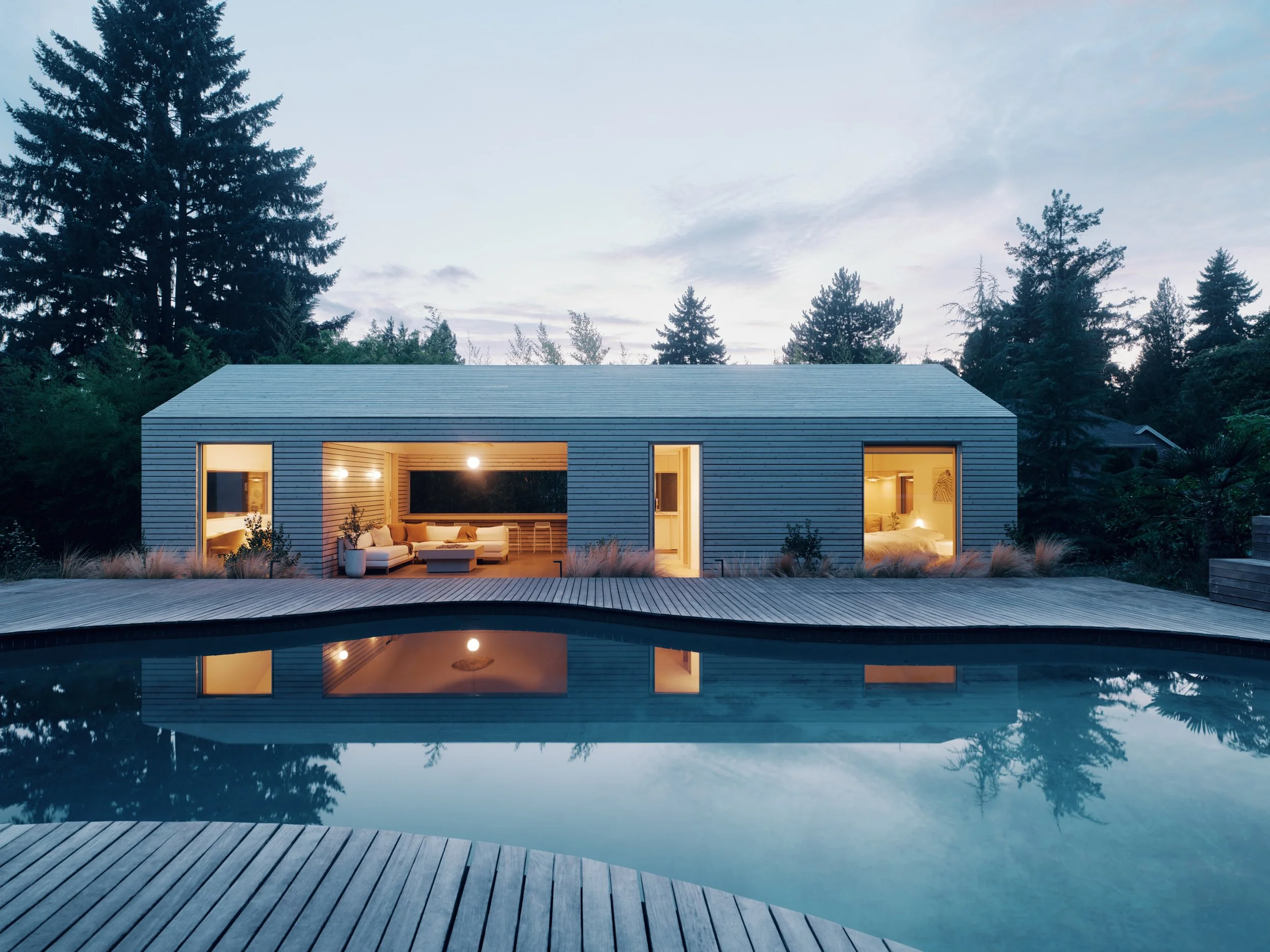 Helland_Pool_DSF0020.jpg