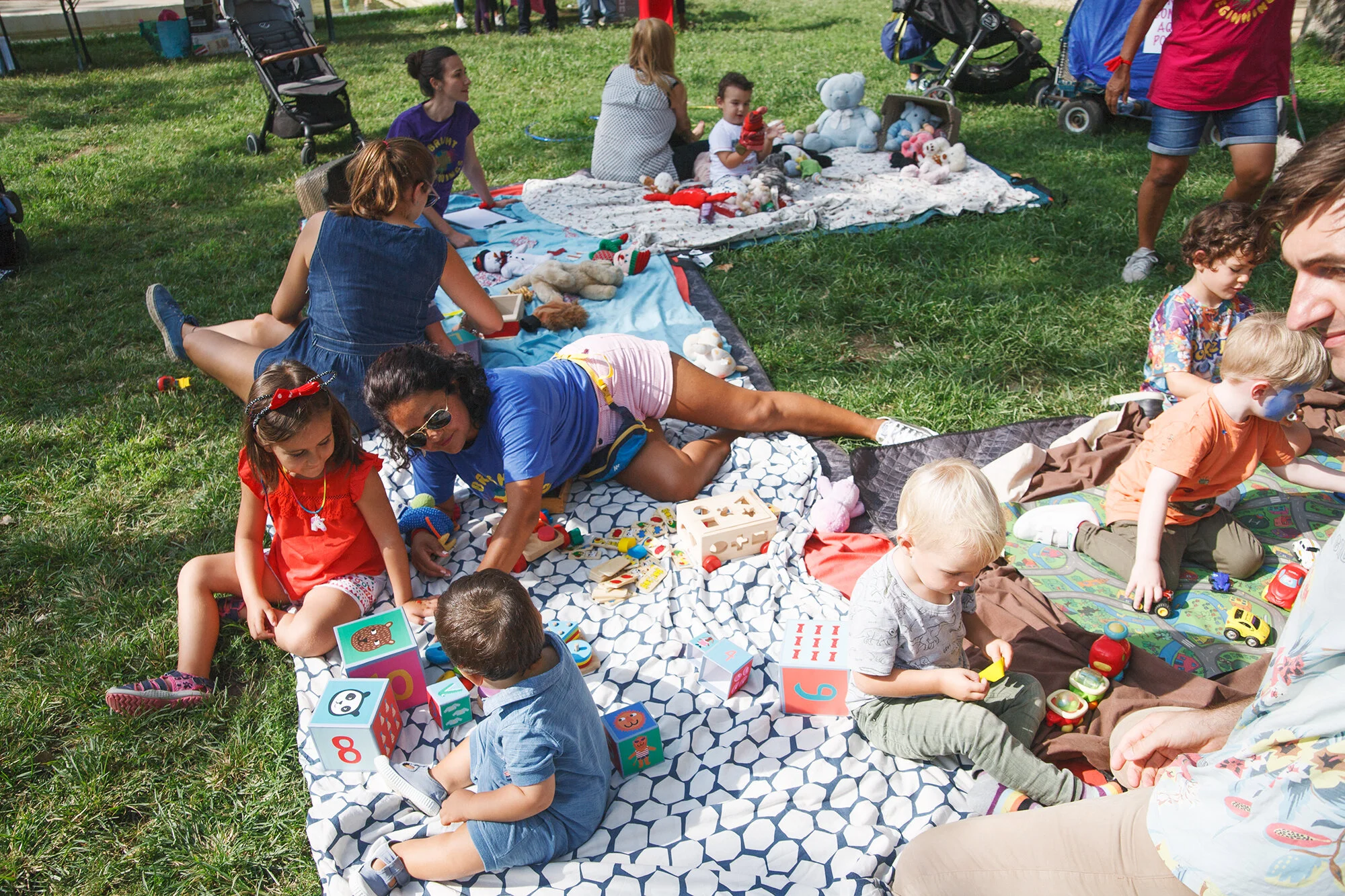 SocialFam Picnic by Katia Dzemina56.jpg