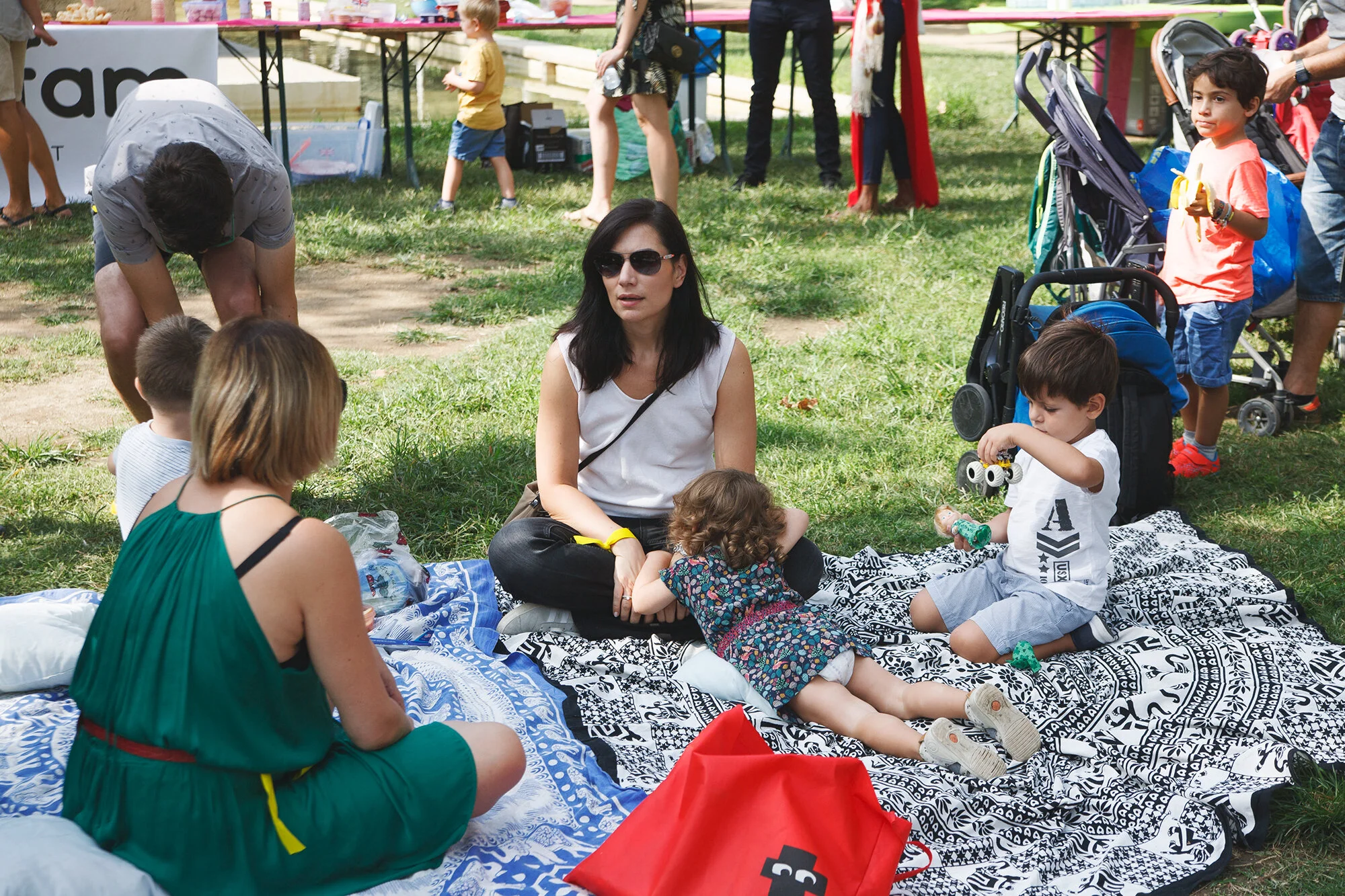 SocialFam Picnic by Katia Dzemina74.jpg