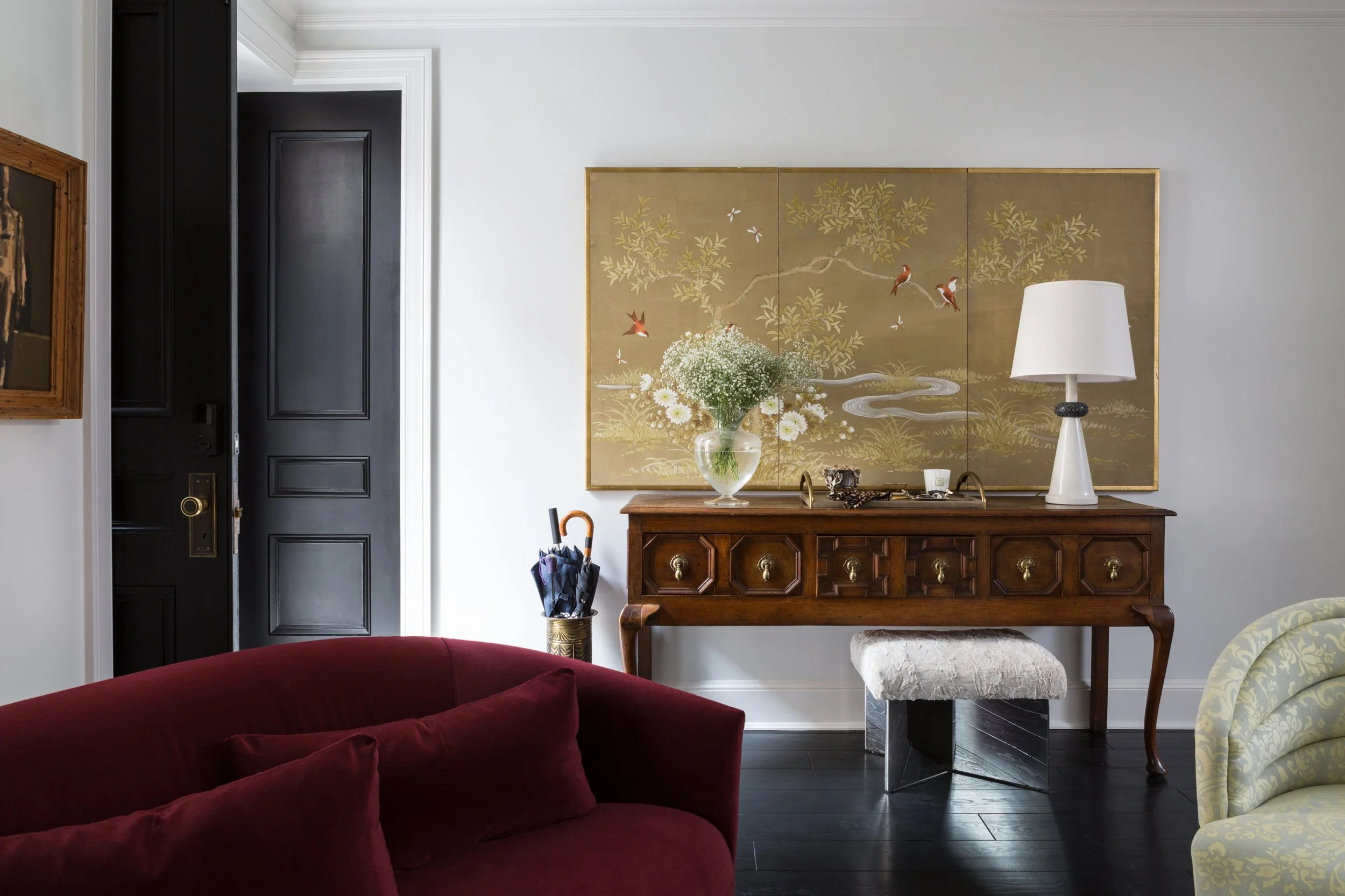 Huntley & Co. West End foyer
