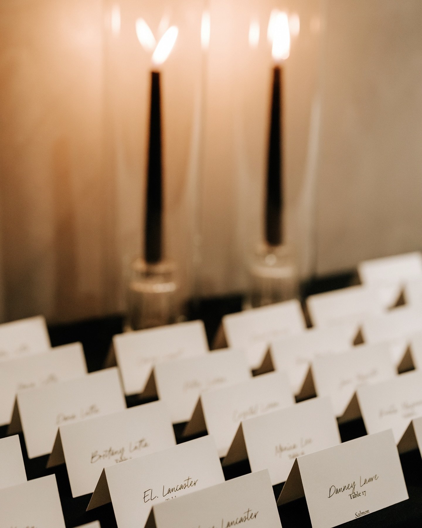 Invited🕯️&bull;&bull; Captured by @laurenscotti
Planning+ @planprepparty

#escortcards #weddingdetails #weddingcandles #Blackweddingplanner #planprepparty #weddingdesign #weddingplanning #destinationweddings #Blackweddingdesigner #multiculturalweddi