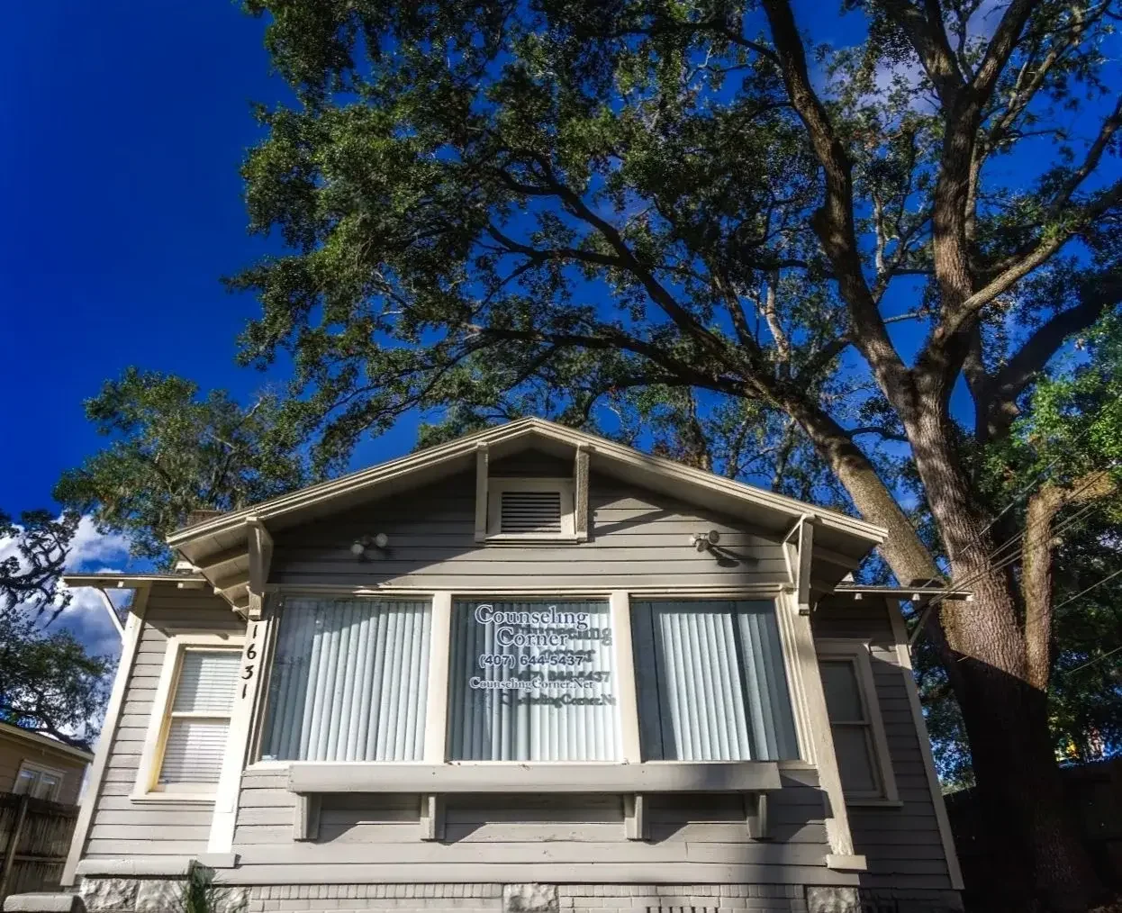 The historic Orlando office location for the Counseling Corner, where individual, child, teen, adult, couples, and family therapy takes place, treating anxiety, depression, trauma, and family & couples counseling in a restored 1920's home. 