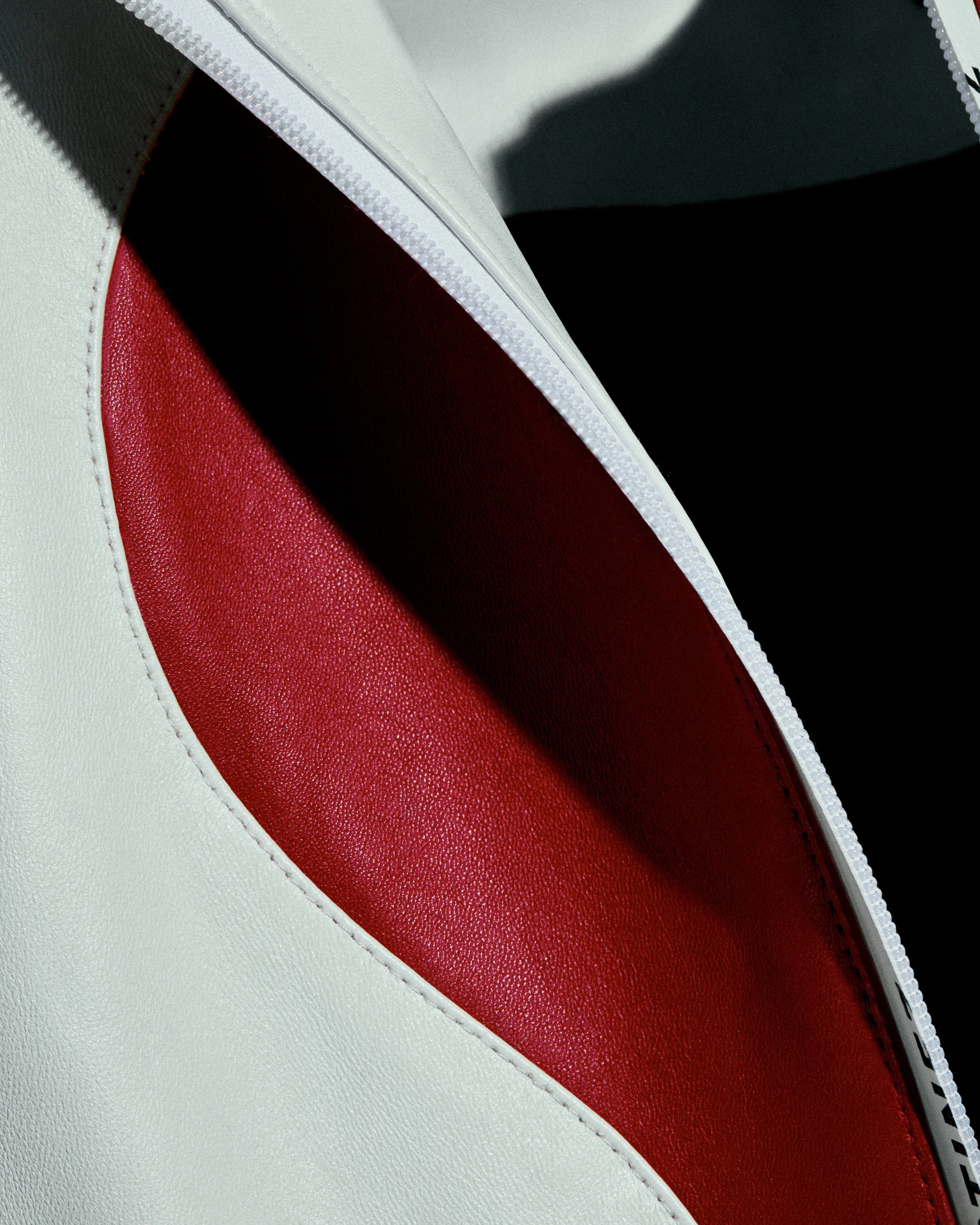 HUGO MARTINEZ_RED_2.jpg