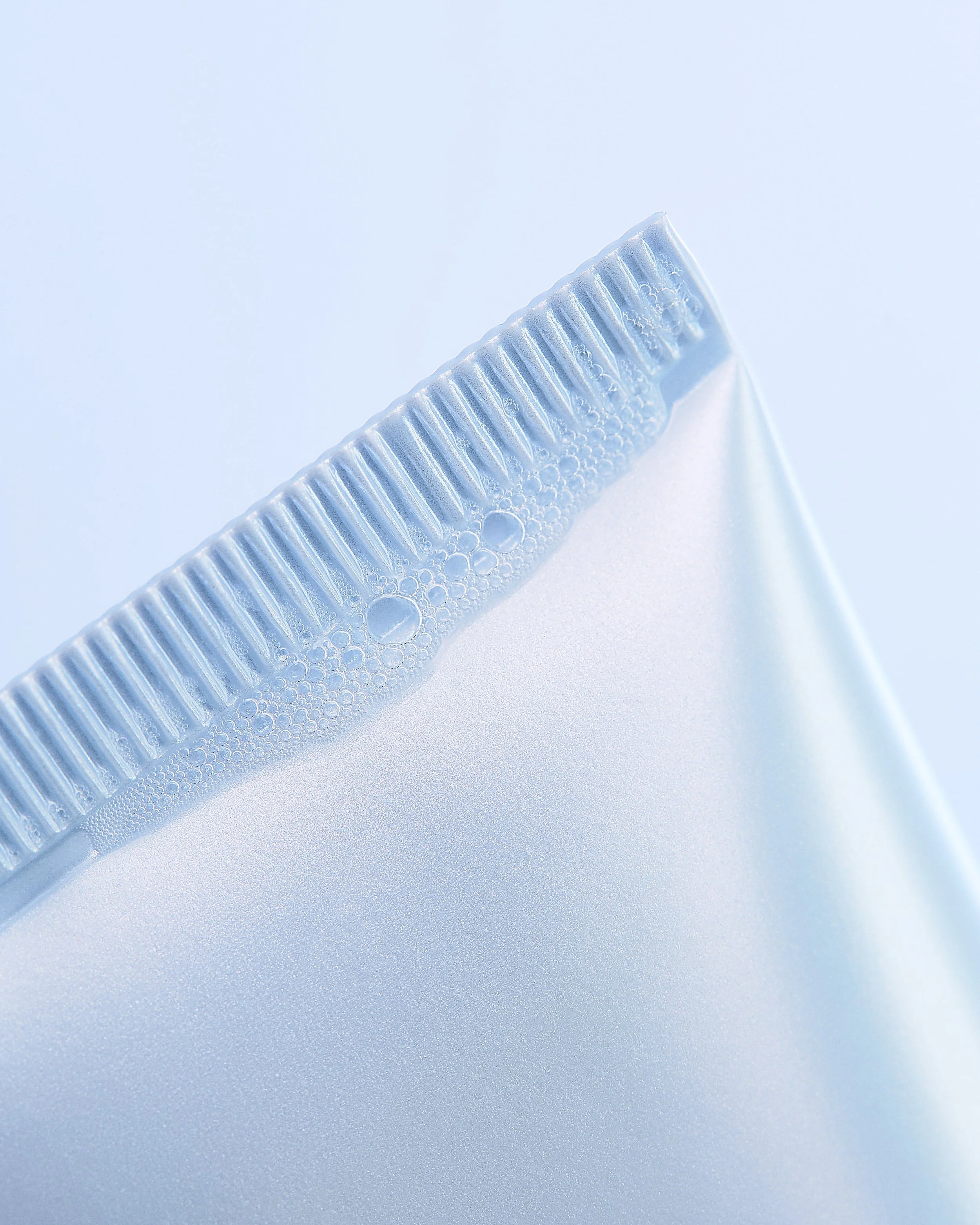 ESTEE LAUDER_FOAMING1264 1.jpg