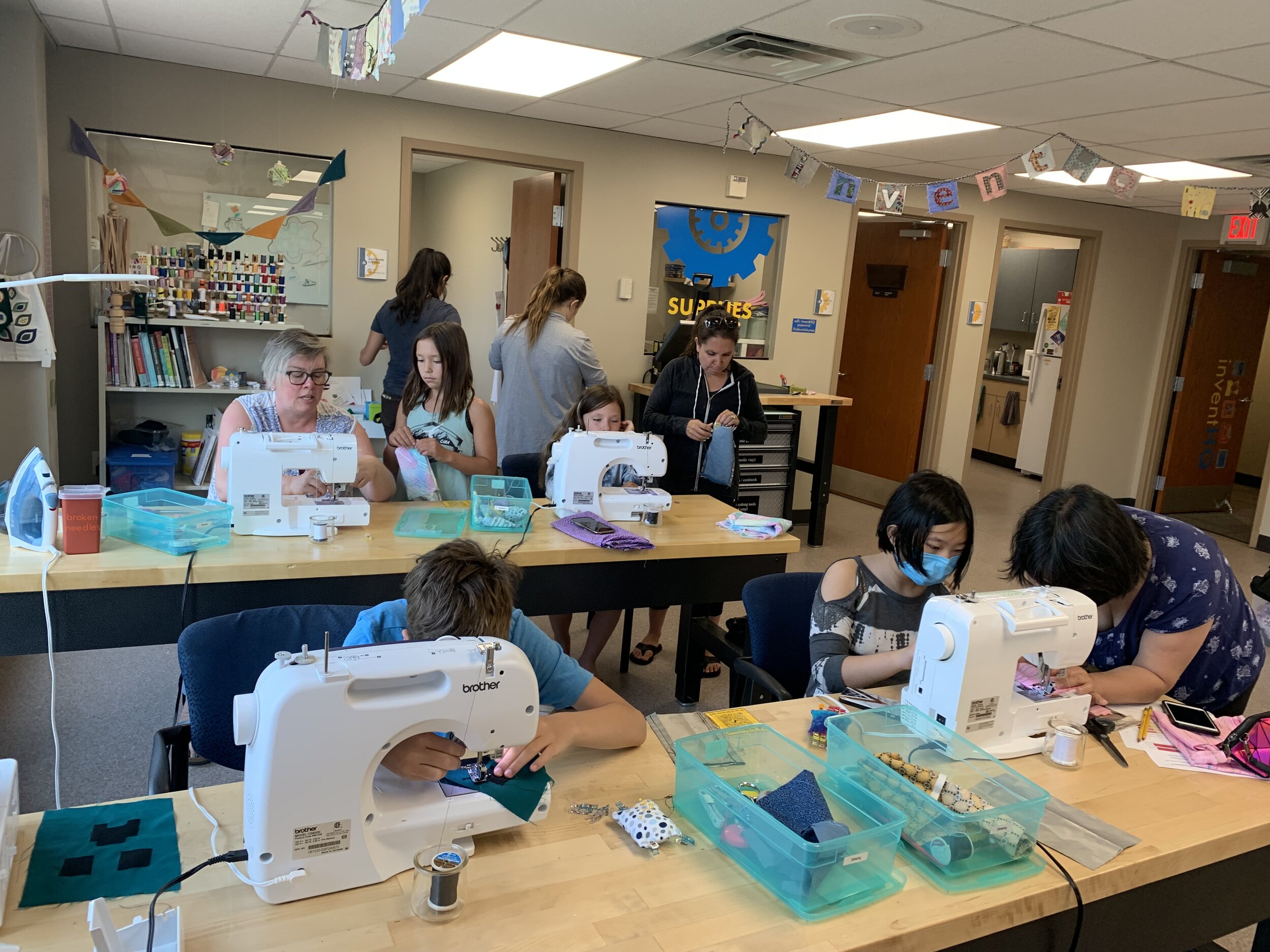 Sewing Station, Makerspace
