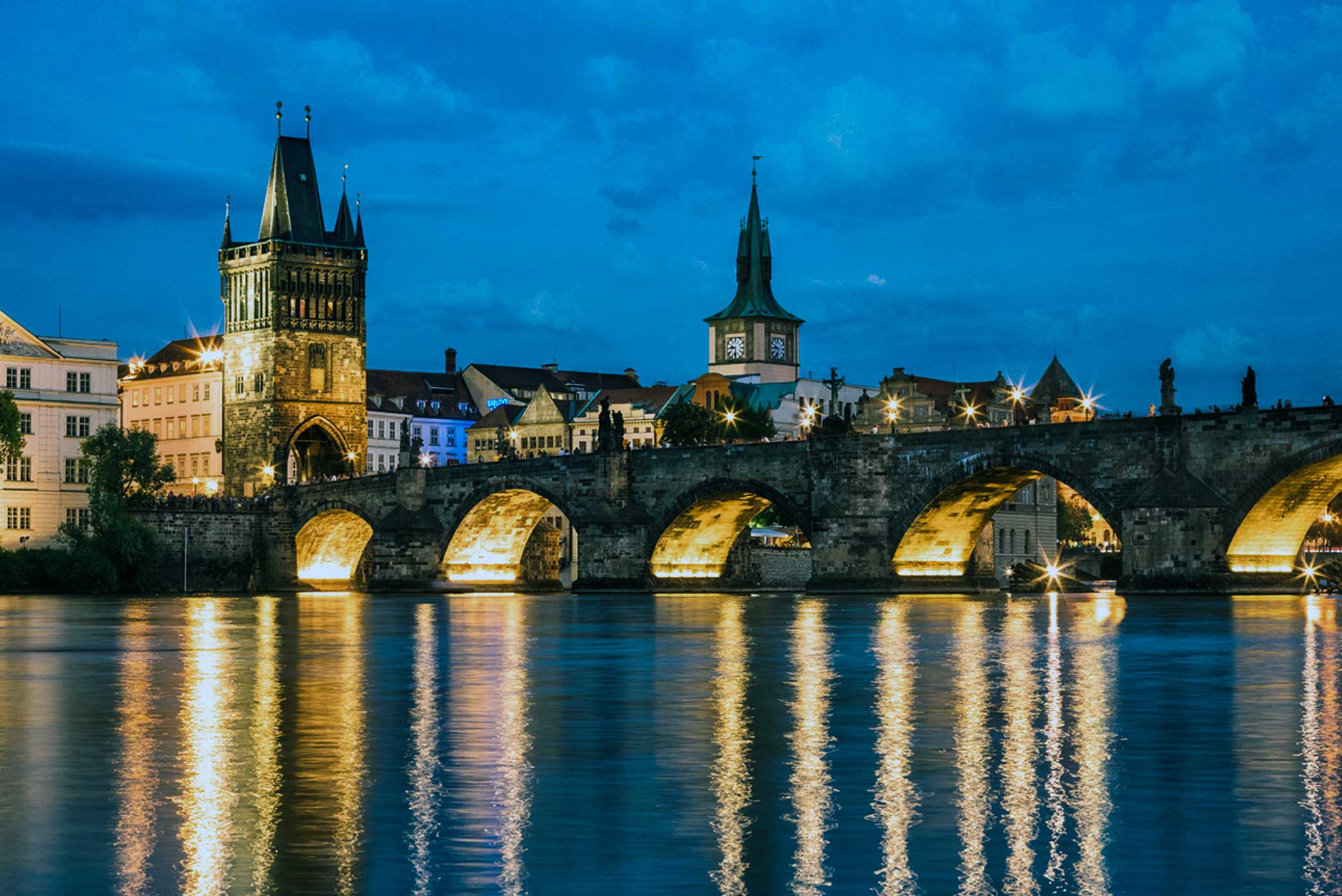 charles-bridge-prague-europe-travel.jpg