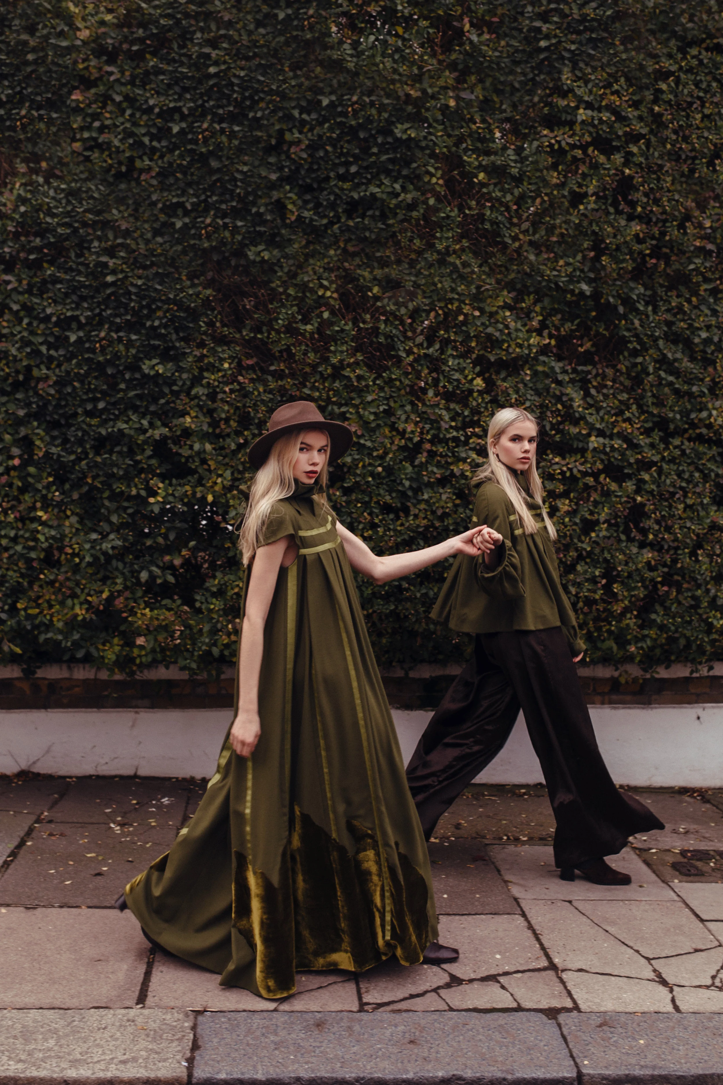 Twins-M+P-4.jpg