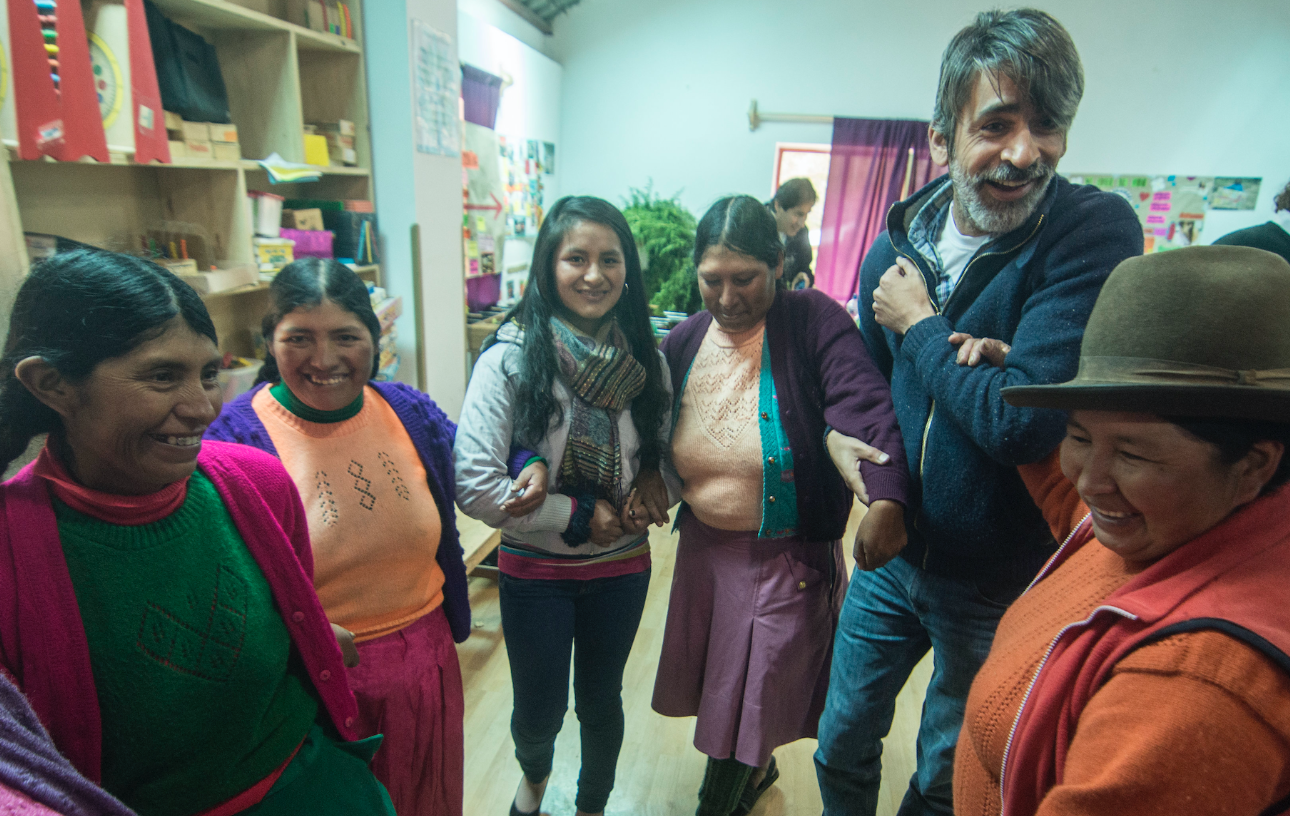 Rodrigo participa de nuestro taller de padres.