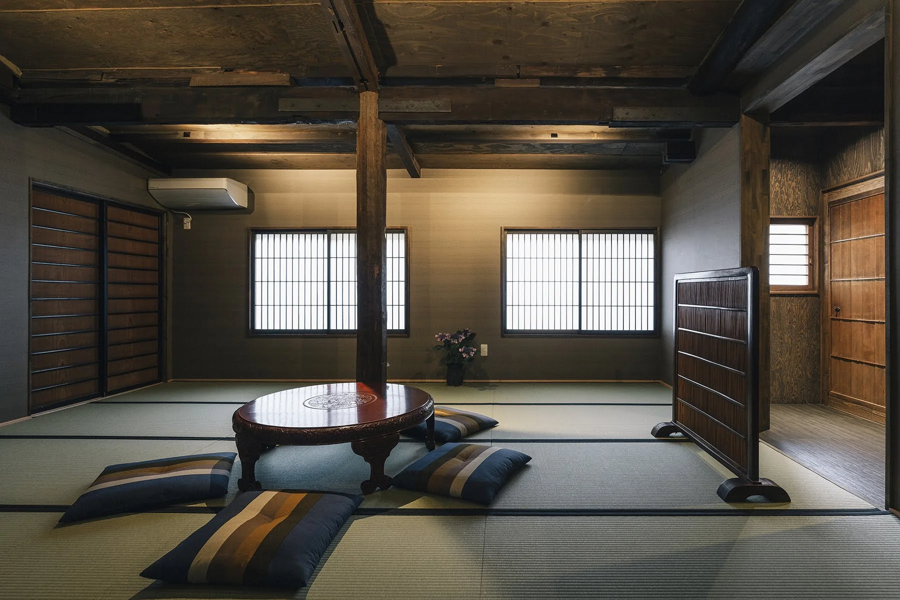 Quadruple Suite - Room 1.jpg