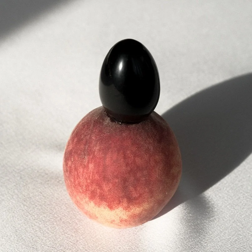 Tender yet powerful 🍑 @lucid_moons
#yoniwisdom #lucidmoons #sacredfeminine