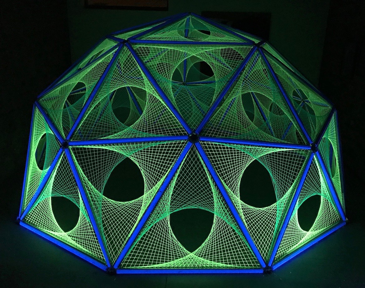2-light-art-curated-place-parabola-hubs-ultra-violet-black-dome 2.jpg