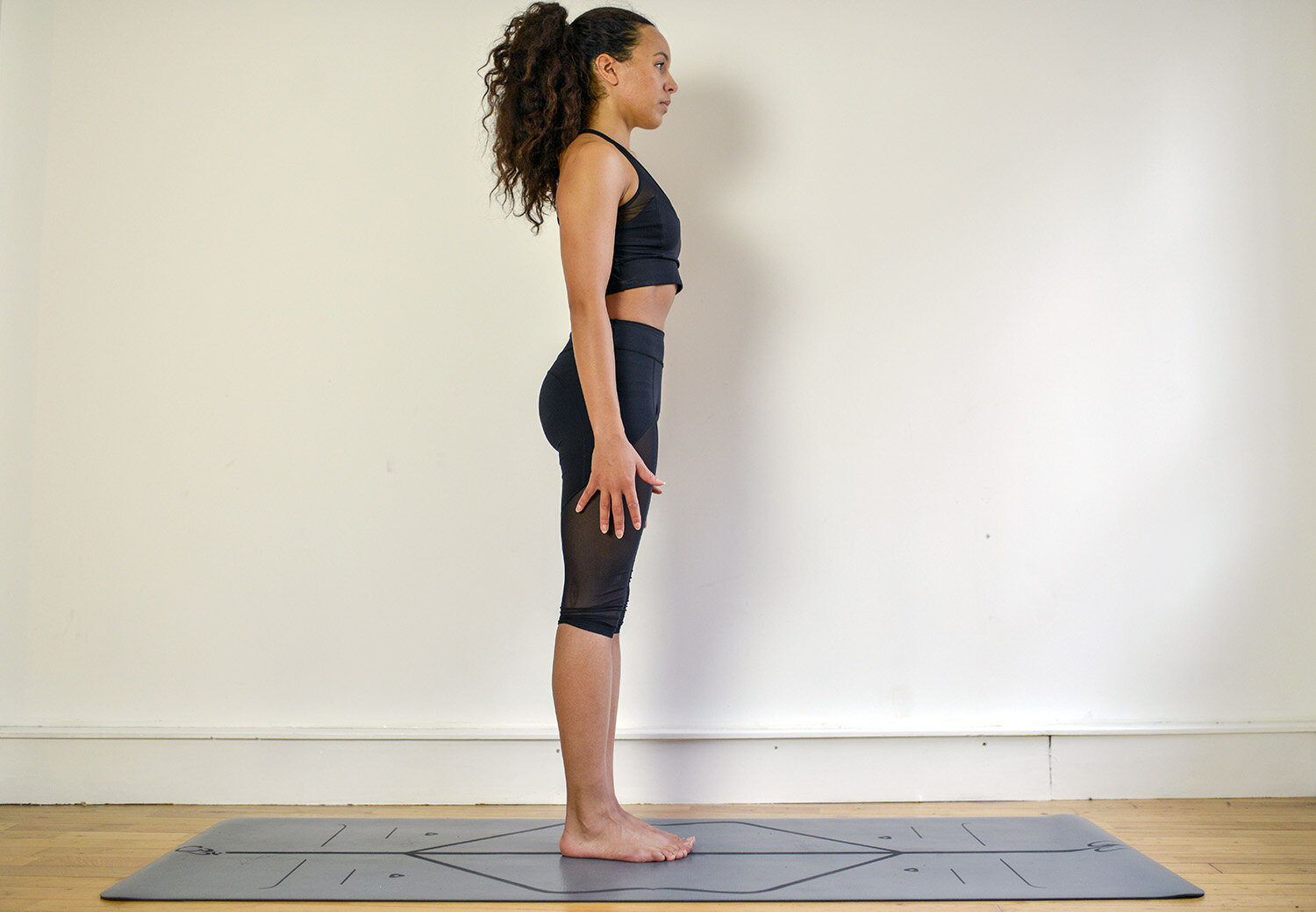 4 Ways to Spice Up Your Yoga Lunge - DoYou