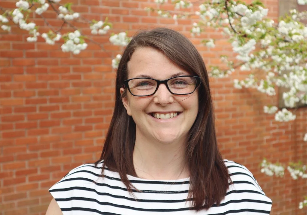 Lisa Holt (Passionate Spirituality and Inspiring Worship)
