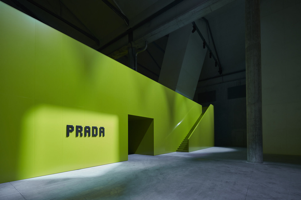 prada-milano-aw2019-01.png