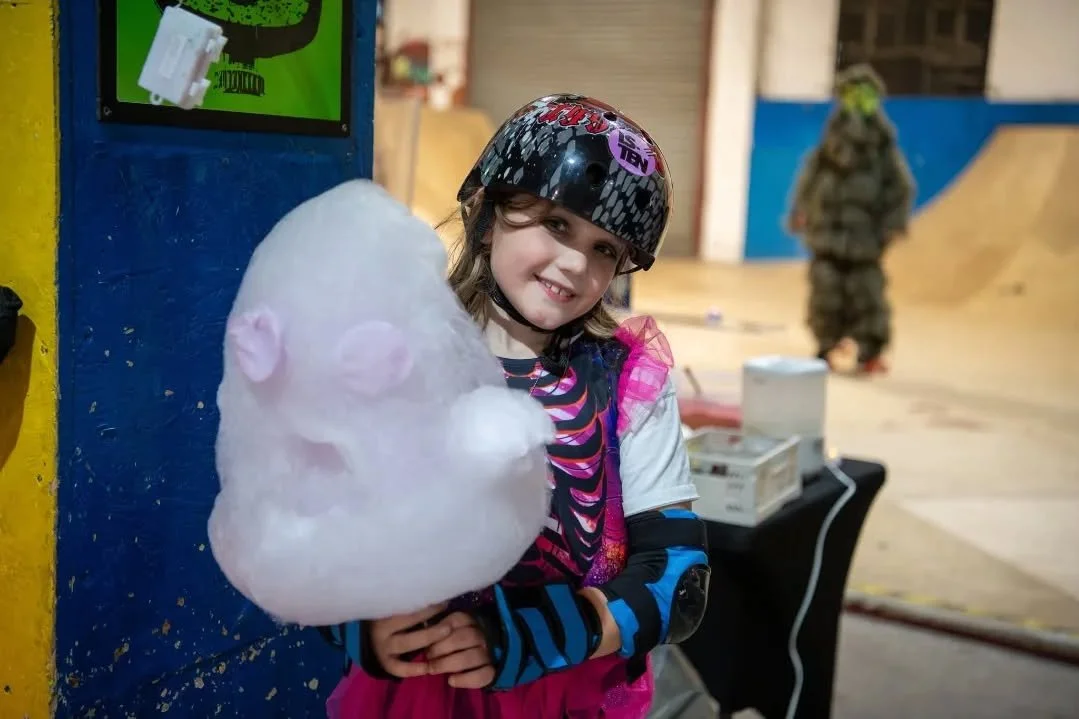 Appreciation post. 👏👏👏 

LS-Ten would like to give a massive thank you to @fluffypuffy.uk for attending serval of our events this year and supplying our skaters with a much needed sugar boost and wow us all with their beautiful creations...🤩🍭

P