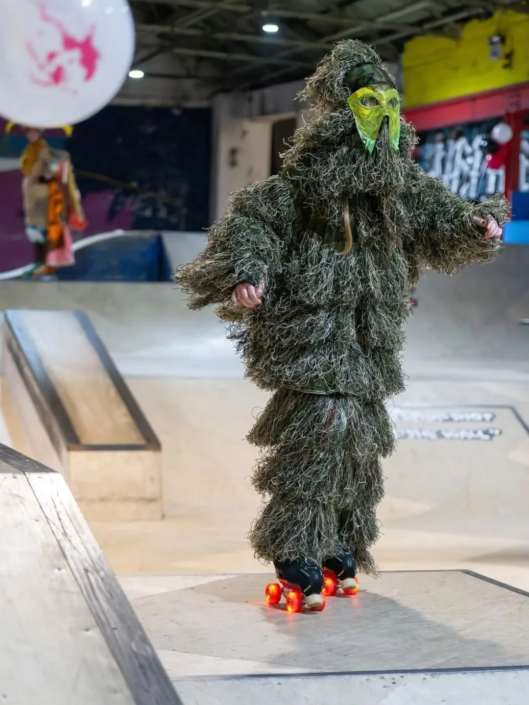 🎪Halloween Horror Circus 2025🎪 

Here's a few photos from our incredible Halloween event..!! 

We all float down here @lsten 🤡🎈

Photography credits 📸 to amazing -
 Life thru Argo's Lens

#lsten#quadsquad#quadskating#rollerskaters#rollerblades#b