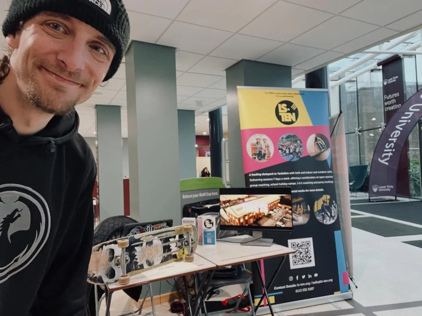 Coach Tom visited @leedstrinity to represent @ls.ten for their careers day, chatting to local students about career opportunities around action sports and community outreach.
#careers #lsten #coaching #community