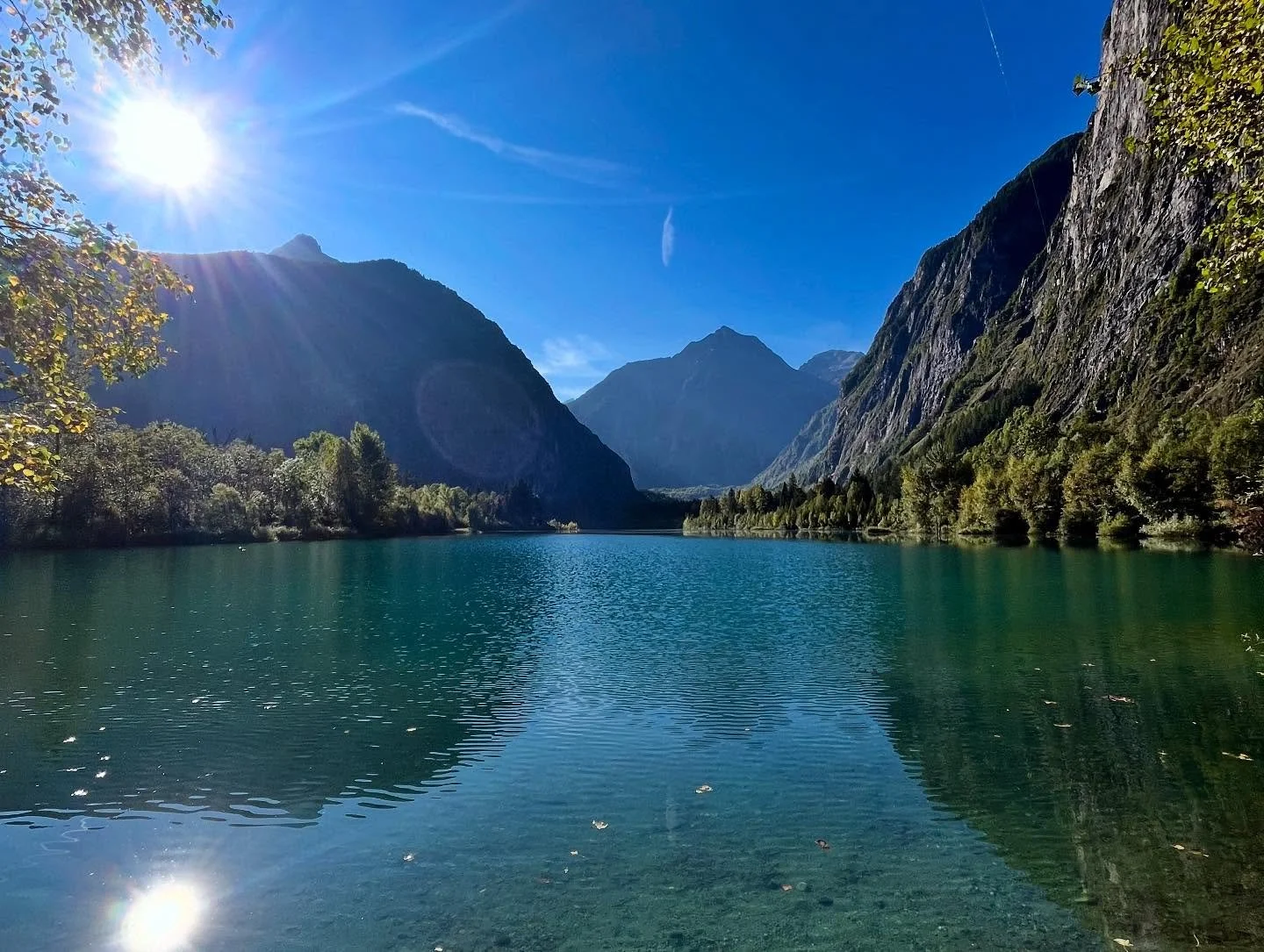 Have a great weekend everyone ☀️🧡 🇫🇷
Hope you can enjoy the outdoors 🚴&zwj;♀️🥾🏊🏃&zwj;♂️🛶🏔️

#weekend #getoutdoors #fitnessgoals #nature #mountains #healthylife