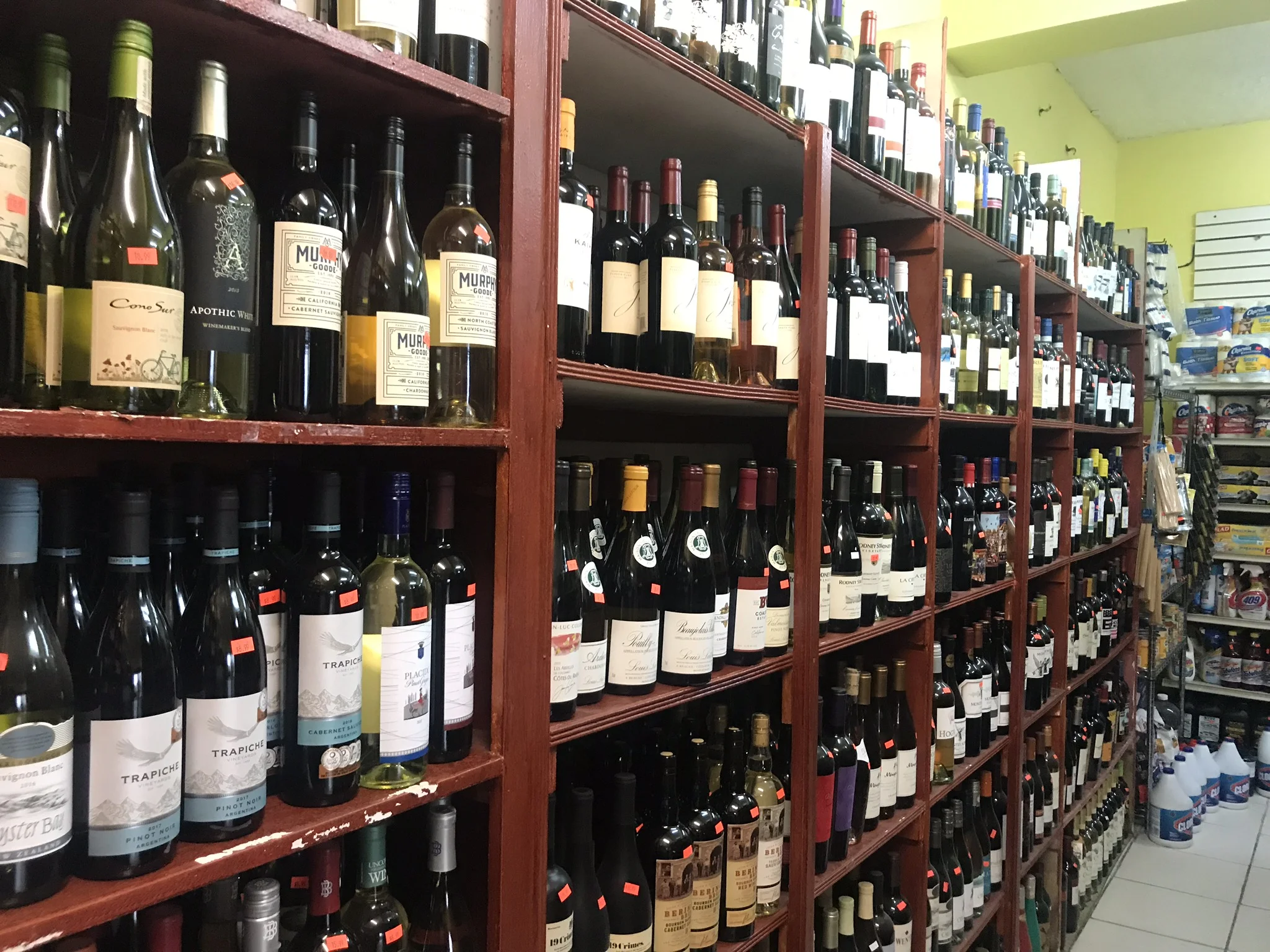 wine-selection-calabash-market-st-john.jpg