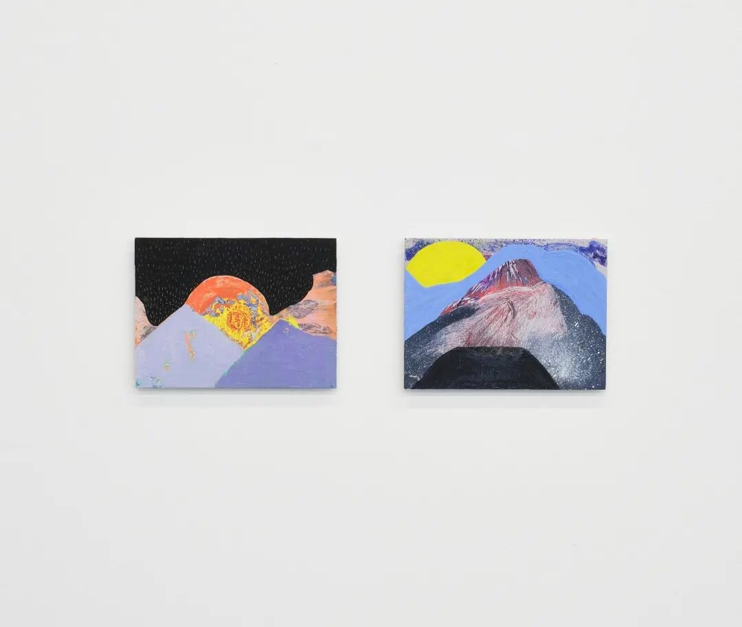 some of my paintings currently on display @themacbelfast 

 📷:@photosbysi 

(mine are the small ones)

New Exits continues until 26 Mar 2023
Curated by @hughmulholland and @notesoncolourmixing

Galleries open Tues-Sun, 11am-5pm. 

#hannahcaseybrogan