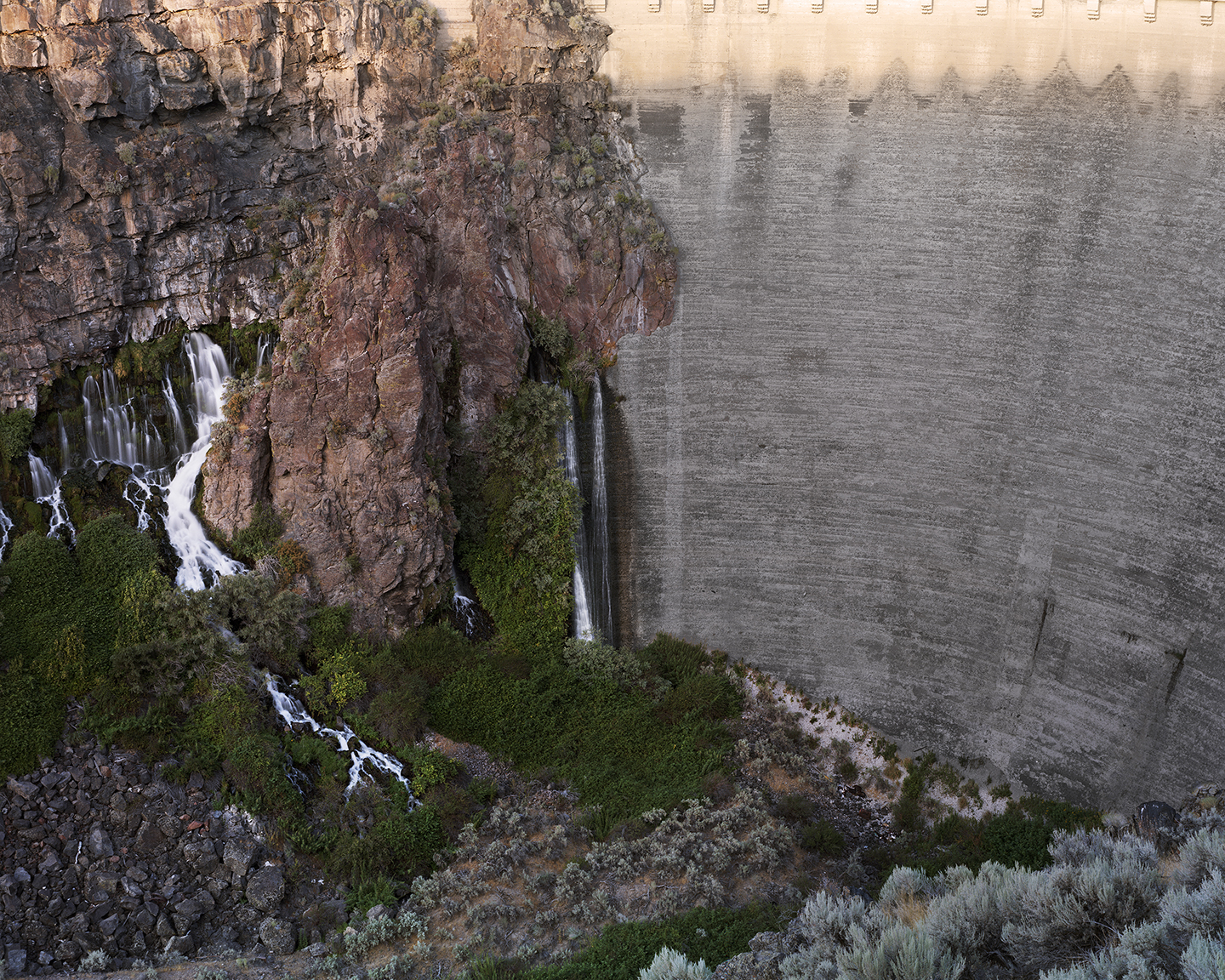  Leaks at Salmon Falls Creek Dam, Twin Falls County, Idaho, 2017 