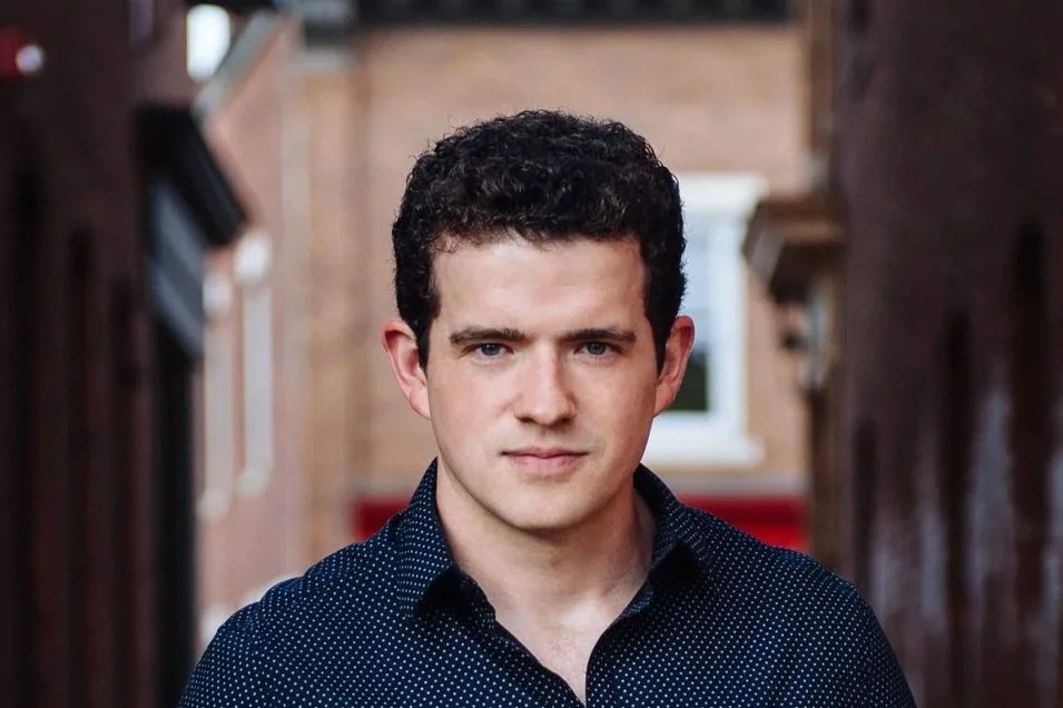 Emmett O'Hanlon, Baritone