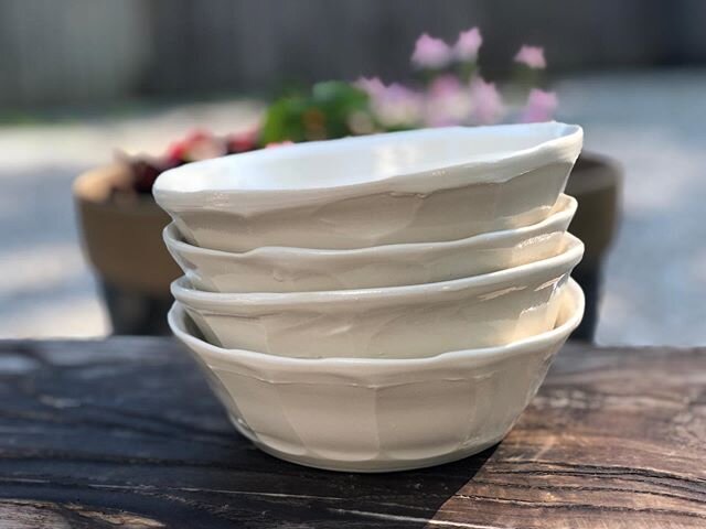 Introducing the newest addition to our table collection - our Faceted Bowl! ⁣
⁣
We love everything about this shape...having just the right amount of play and angulation,  each bowl is delightfully unique ❤️ Find it in our shop section under &lsquo;P