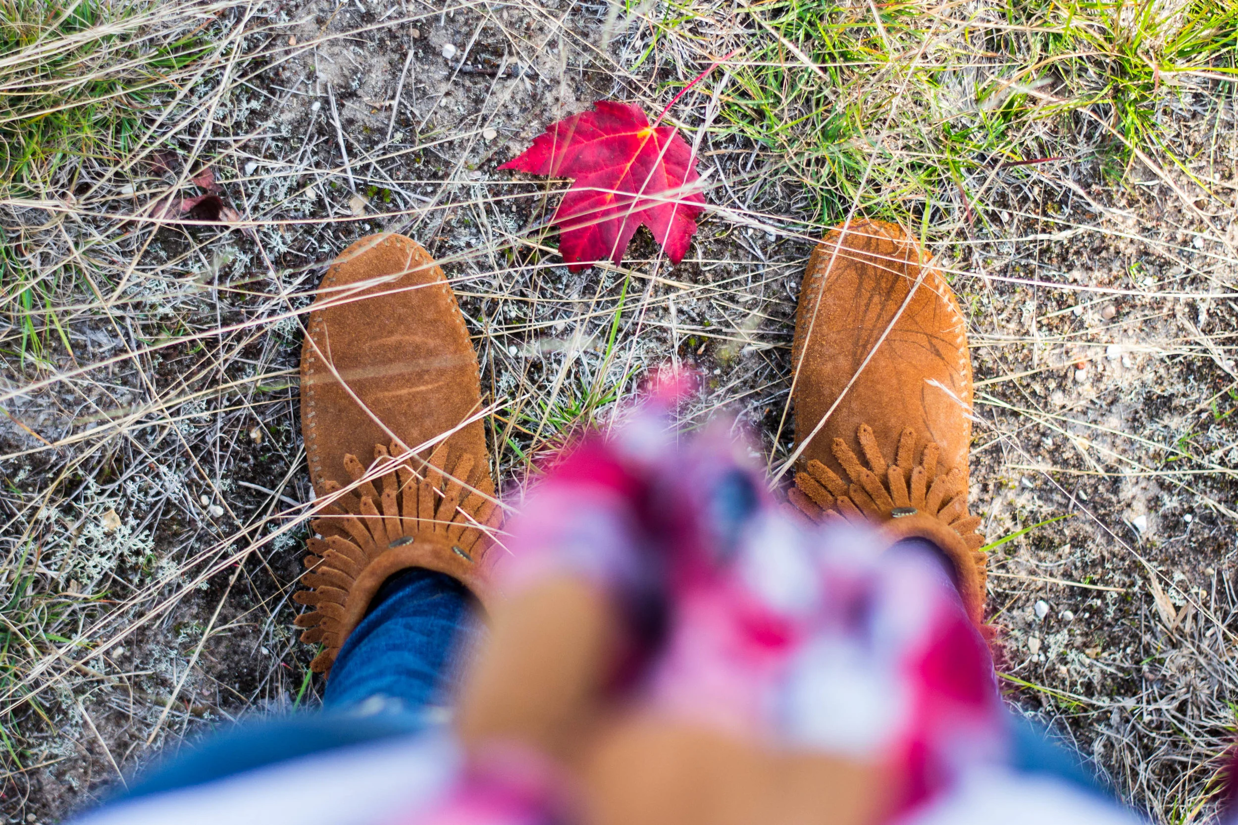 Fall in Gaylord Michigan || Fall outfit with moccasins || by Hayley Fiser at thehayleyfiser.comFall in Gaylord Michigan || by Hayley Fiser at thehayleyfiser.com