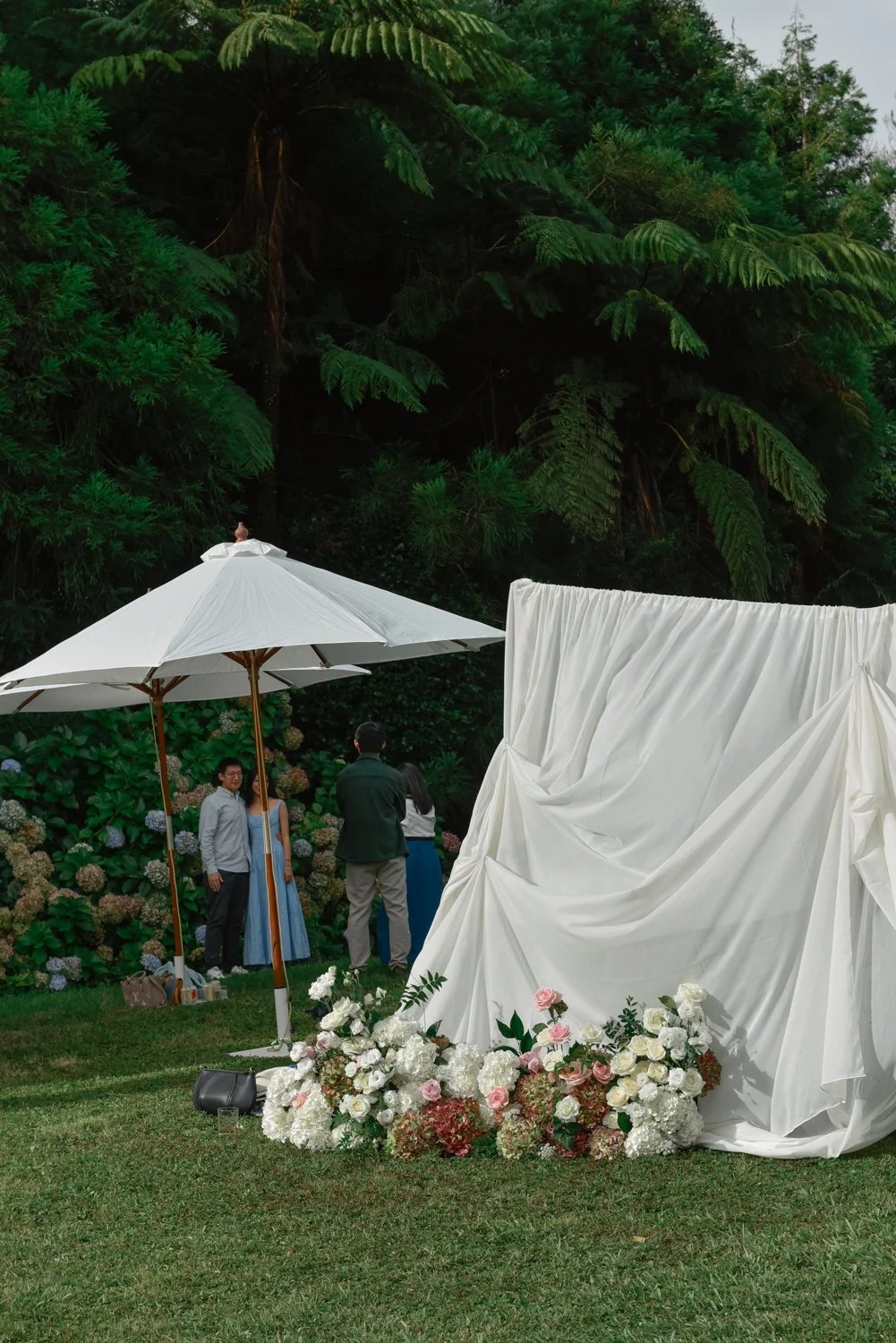 NewZealand-analogue-wedding-photographer-SarahBurton-75.jpg