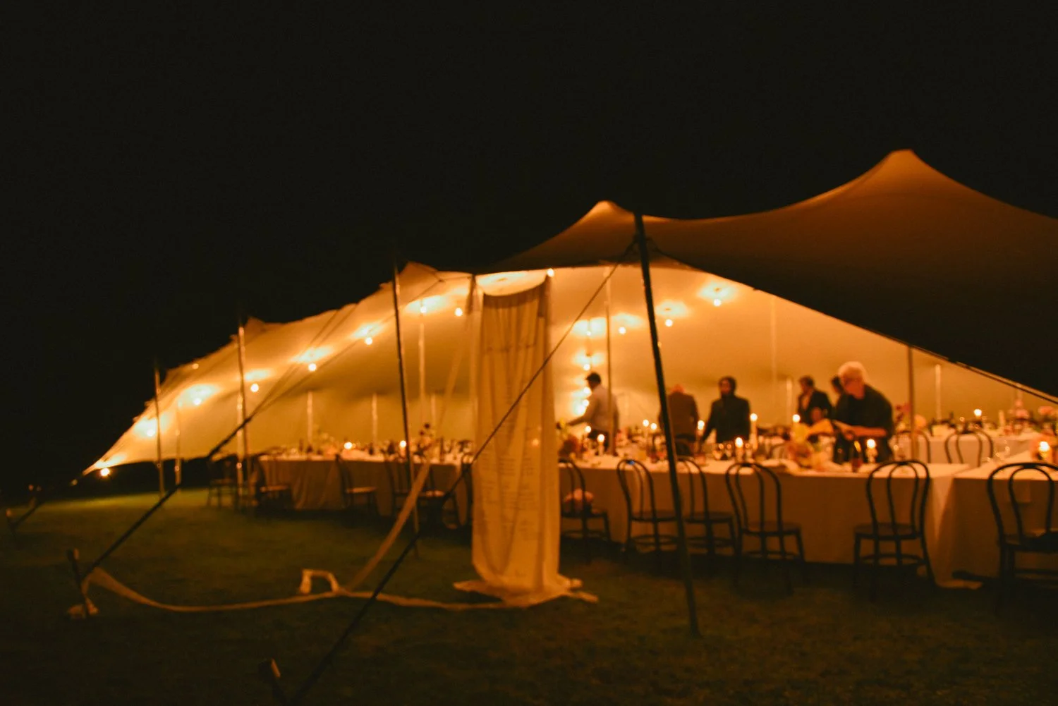 NewZealand-analogue-wedding-photographer-SarahBurton-133.jpg