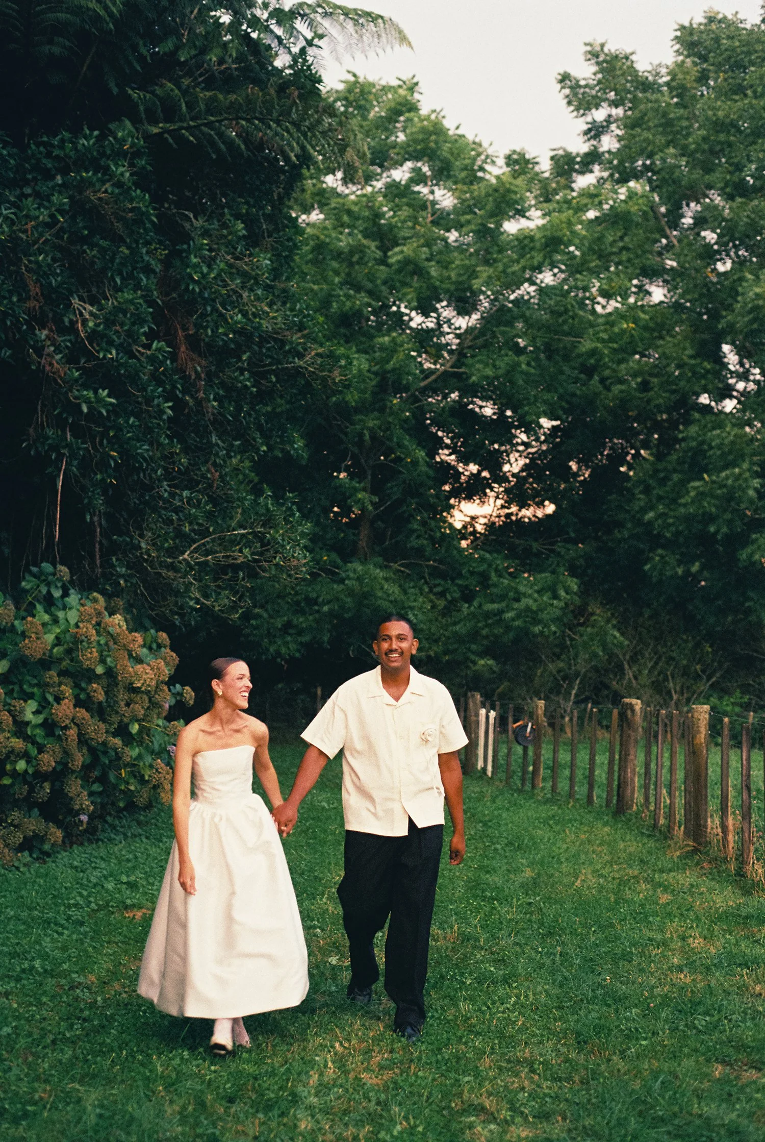 NewZealand-analogue-wedding-photographer-SarahBurton-162.jpg