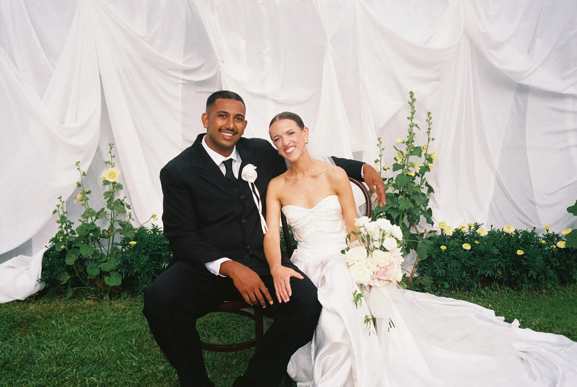 NewZealand-analogue-wedding-photographer-SarahBurton-166.jpg