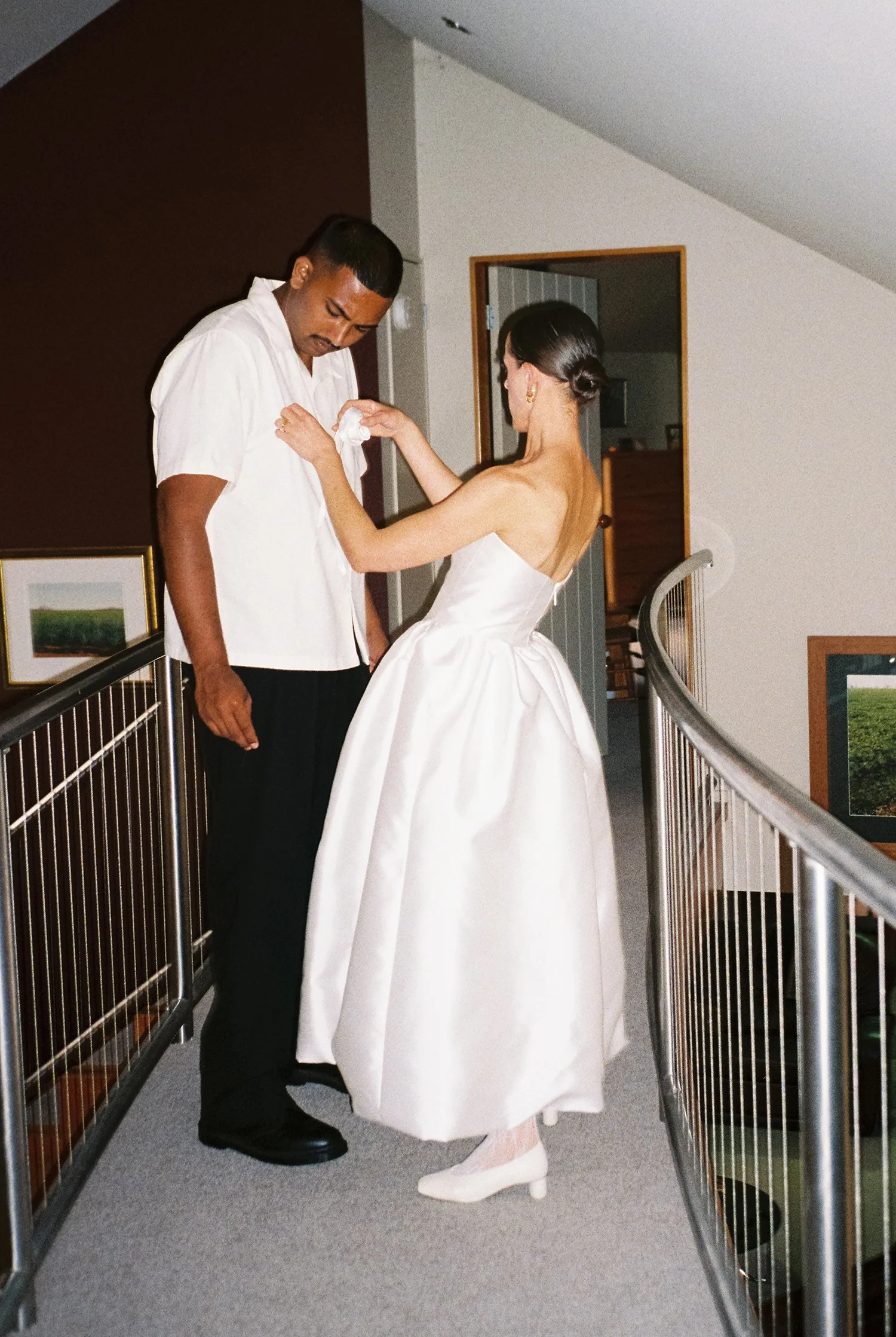 NewZealand-analogue-wedding-photographer-SarahBurton-167.jpg