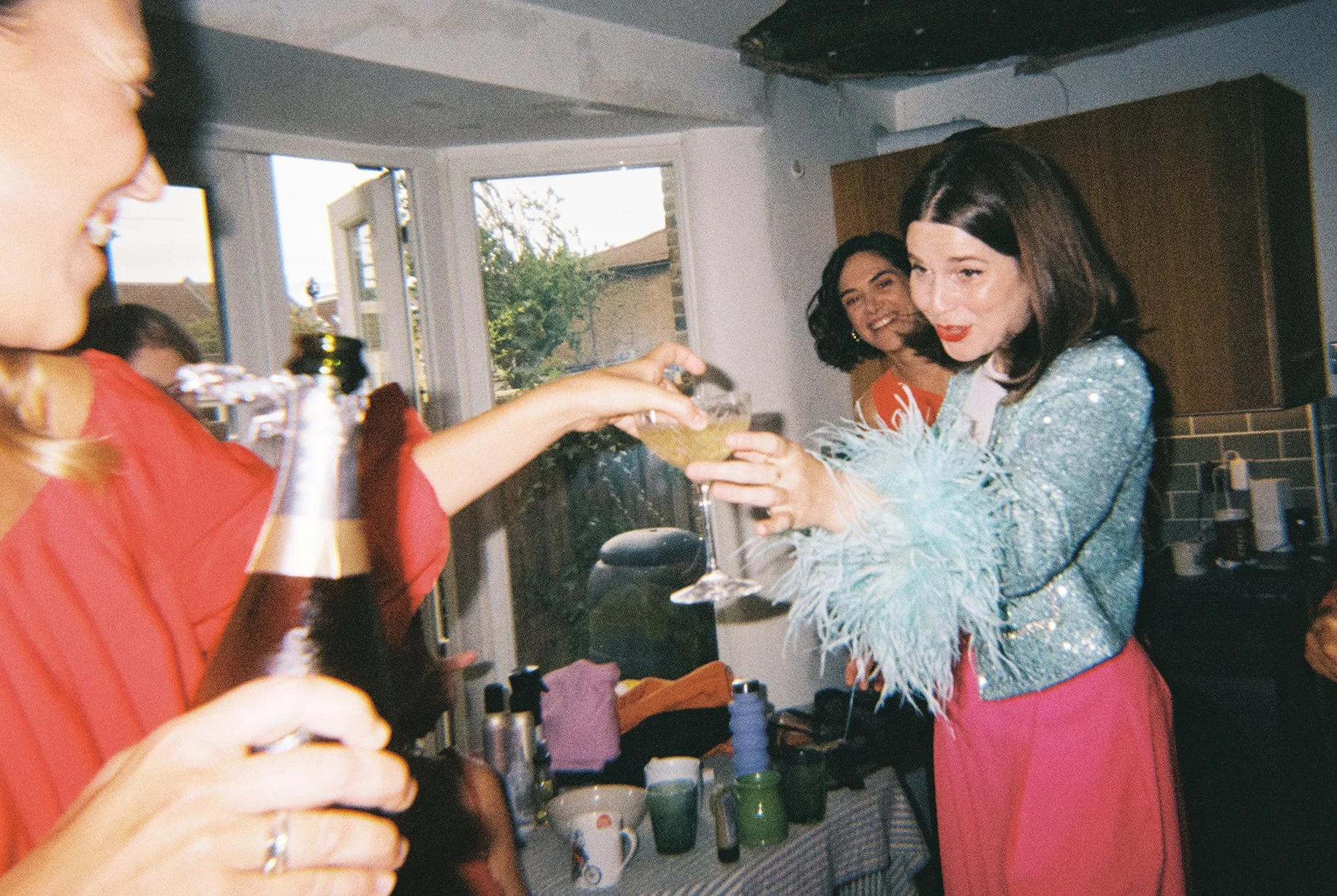 HackneyTownHall-wedding-analogue-SarahBurton-19.jpg