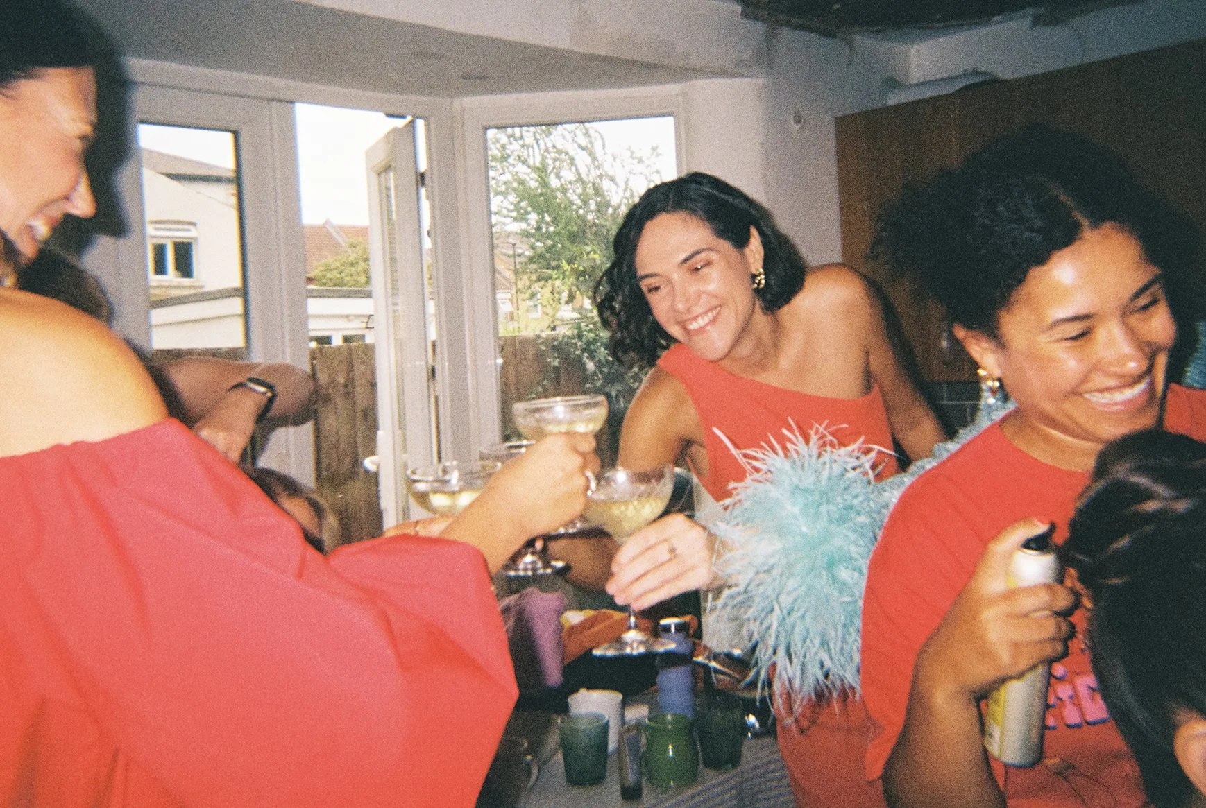 HackneyTownHall-wedding-analogue-SarahBurton-20.jpg